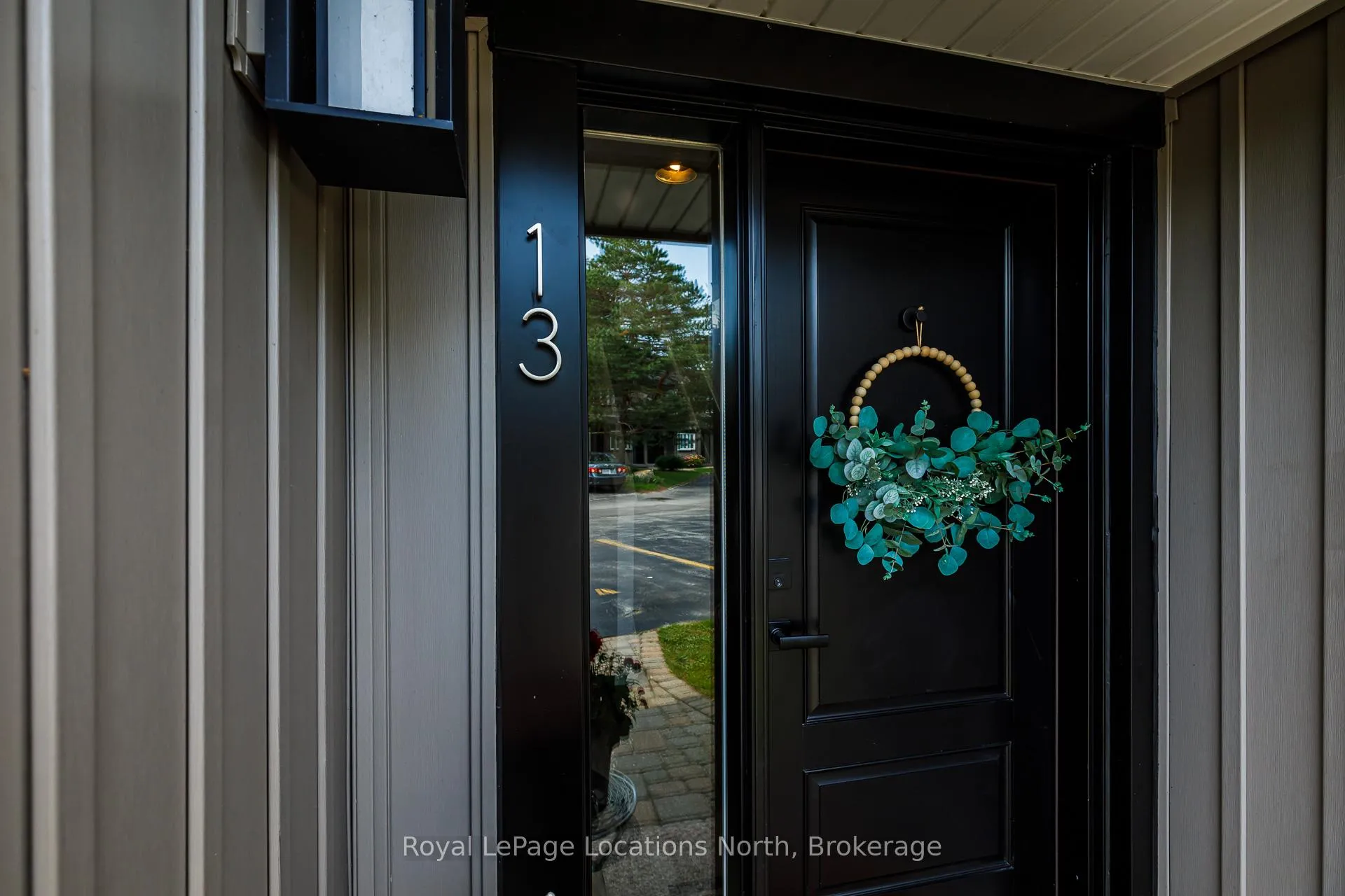 Front of Unit 13, 5 Harbour Street E