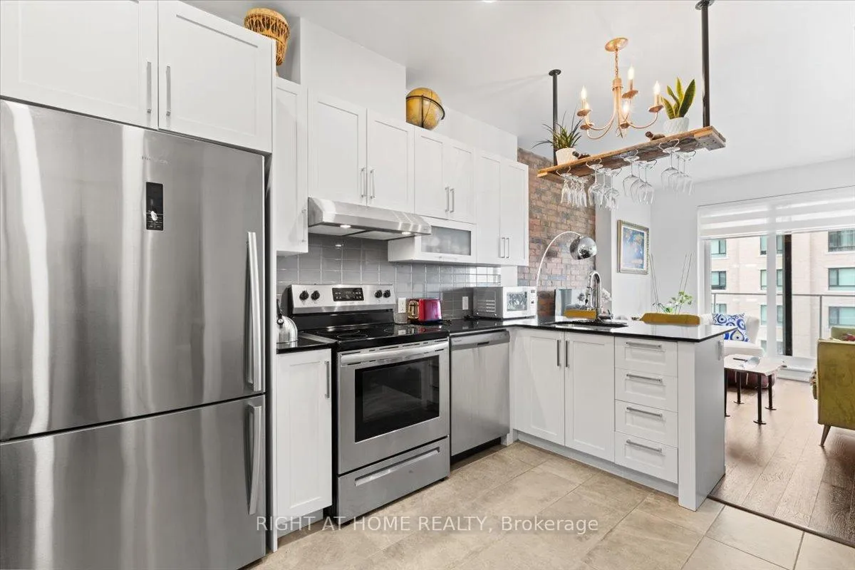 Photo 6 of Unit 907, 200 Inlet Private, Ottawa, Chatelaine Village — HOMEH