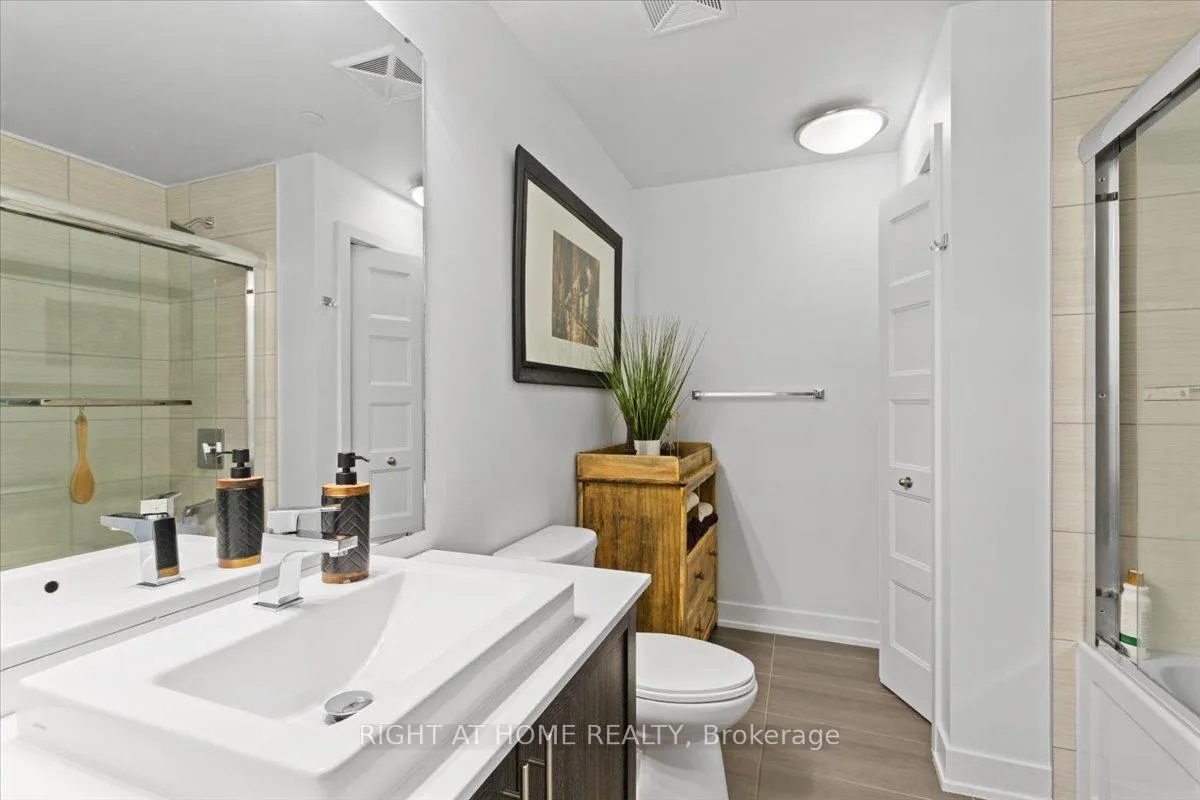 Photo 11 of Unit 907, 200 Inlet Private, Ottawa, Chatelaine Village — HOMEH