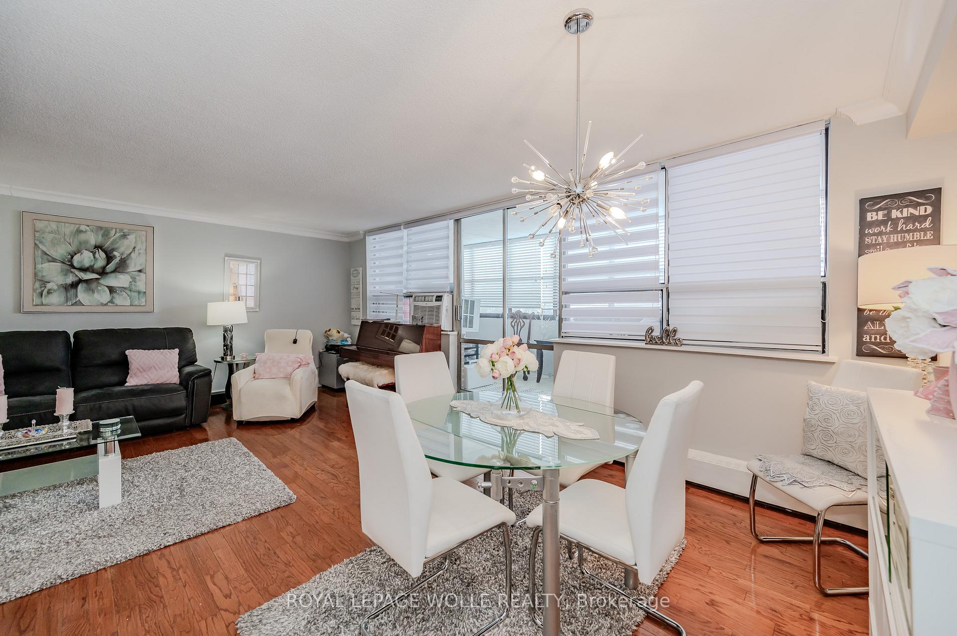 Photo 10 of 65 Westmount Road N, Waterloo, Downtown Waterloo — HOMEH