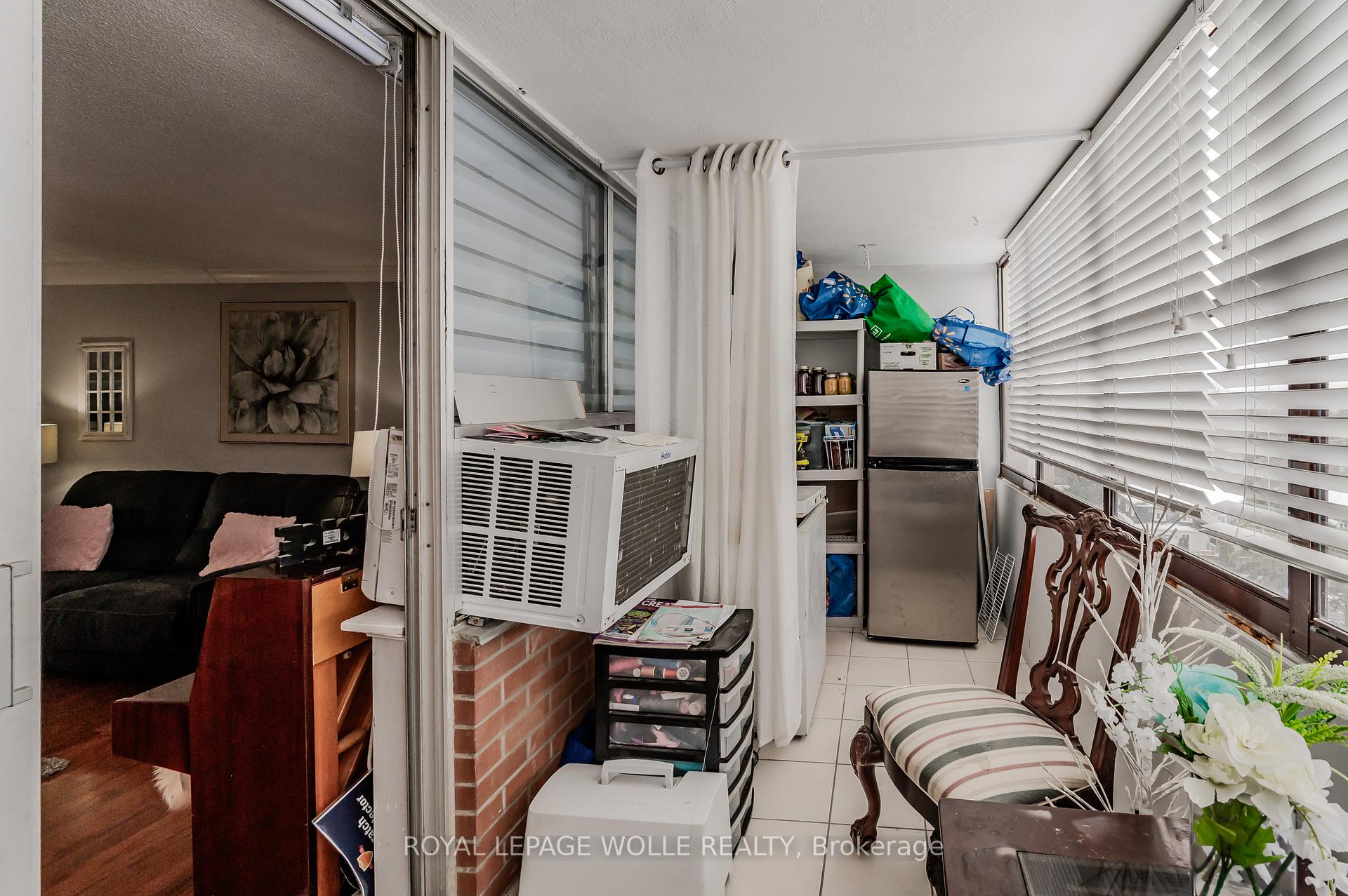 Photo 21 of 65 Westmount Road N, Waterloo, Downtown Waterloo — HOMEH