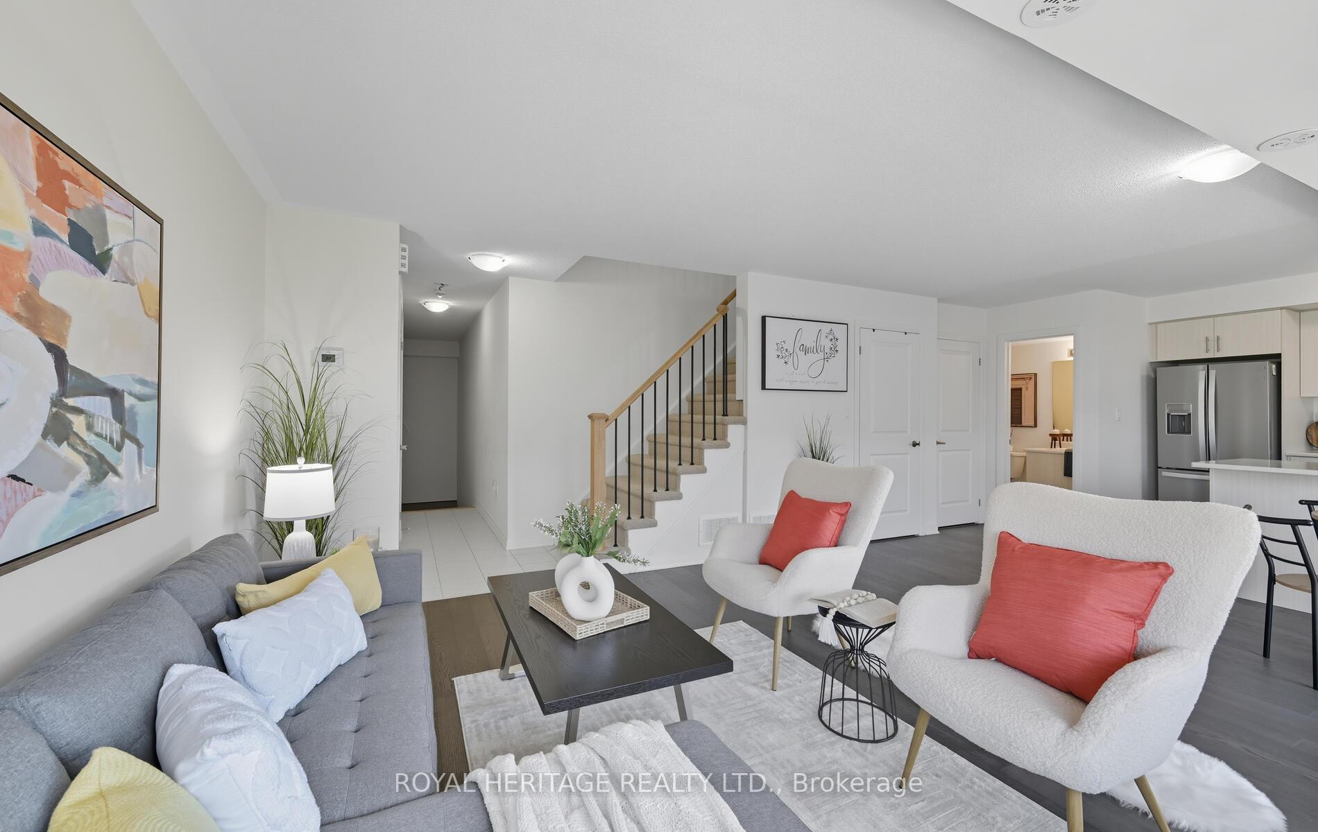 Photo 11 of Unit D, 31 Lookout Drive, Clarington, Bowmanville — HOMEH