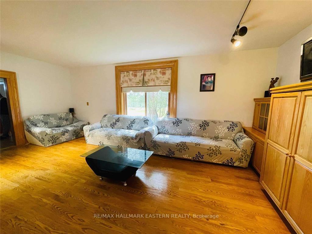 Photo 4 of 1356 Bartlett Road, Cavan Monaghan, Cavan-Monaghan — HOMEH