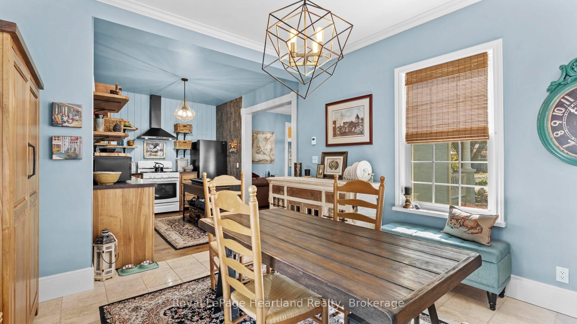 Photo 11 of 18 St Vincent Street, Goderich, Goderich (Town) — HOMEH
