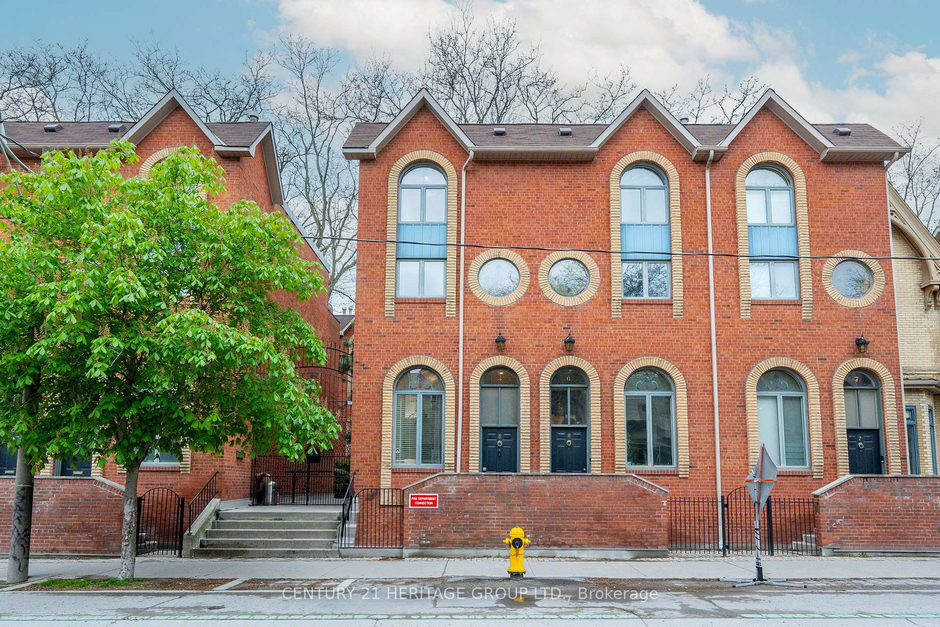 Photo 2 of Unit 5, 280 Sherbourne Street, Toronto, Moss Park — HOMEH