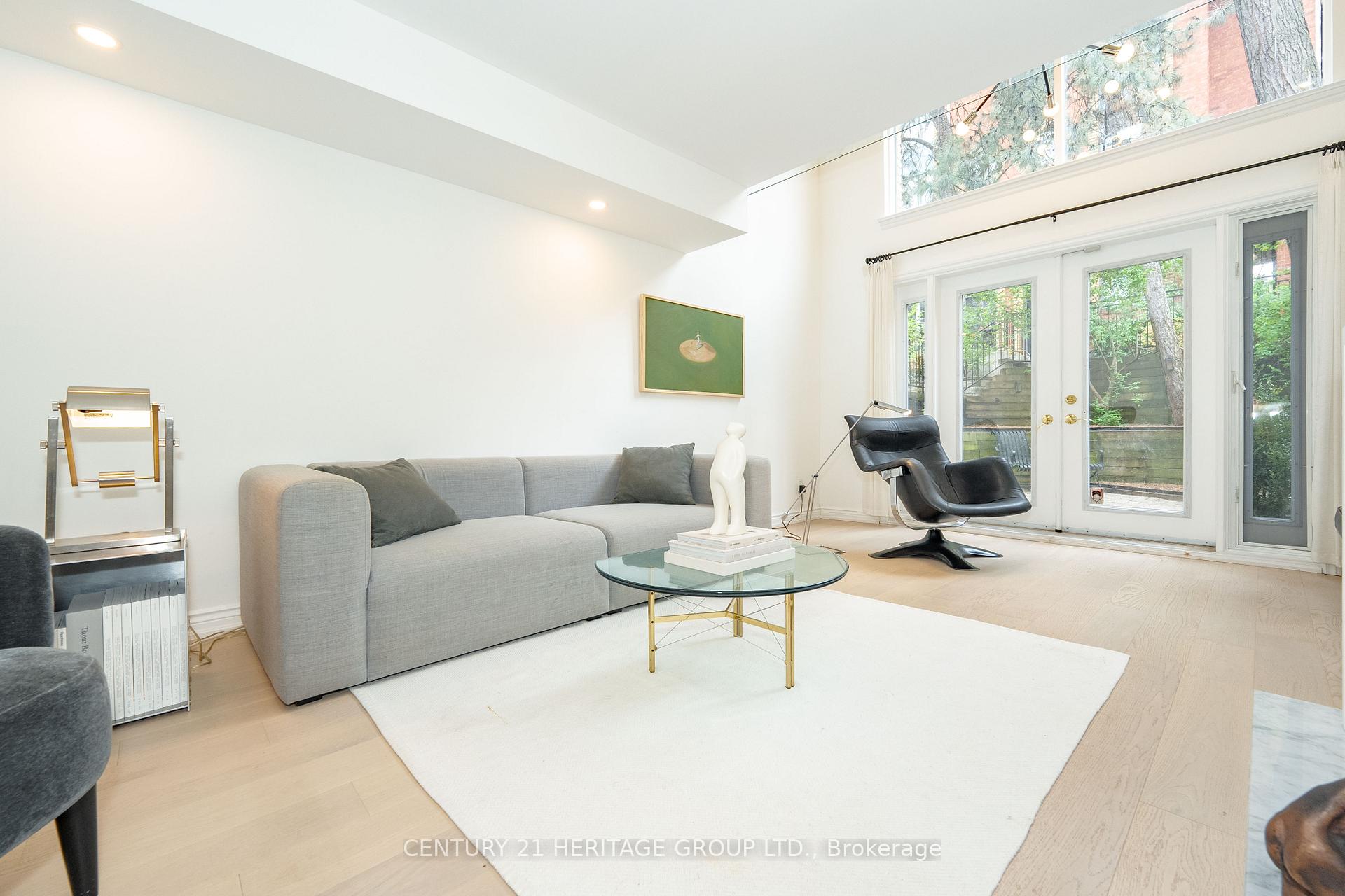 Photo 8 of Unit 5, 280 Sherbourne Street, Toronto, Moss Park — HOMEH
