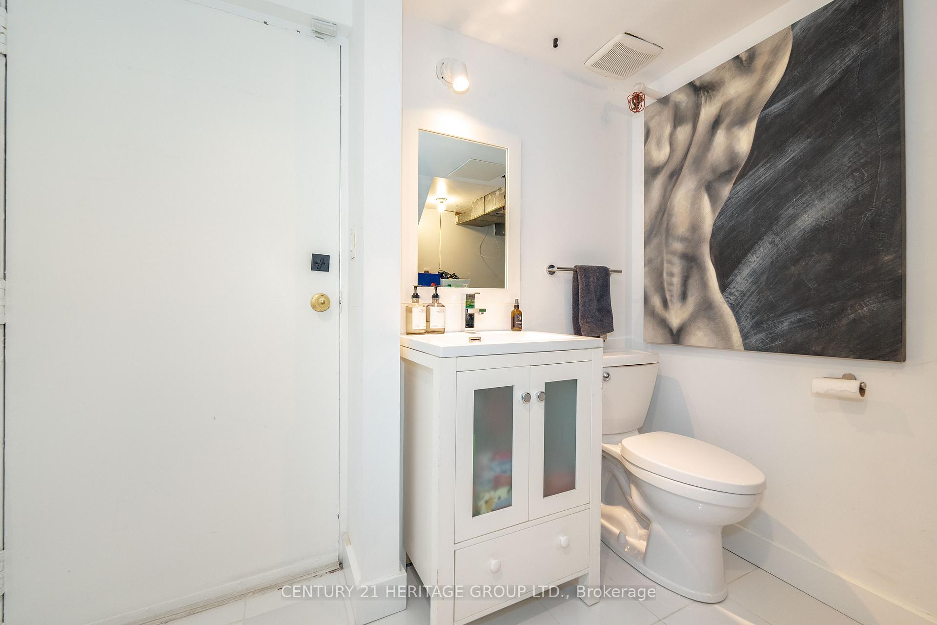 Photo 11 of Unit 5, 280 Sherbourne Street, Toronto, Moss Park — HOMEH