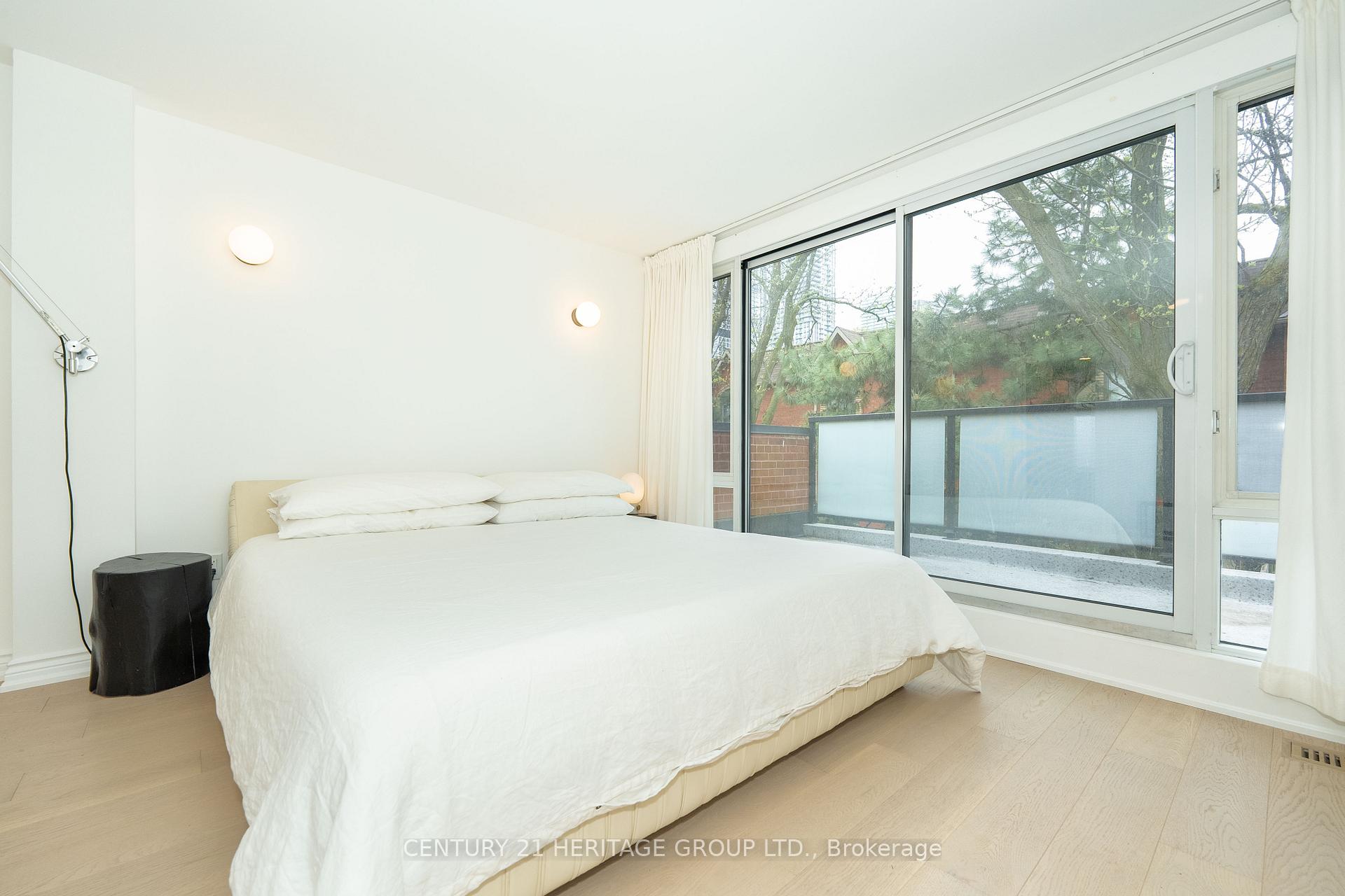 Photo 17 of Unit 5, 280 Sherbourne Street, Toronto, Moss Park — HOMEH