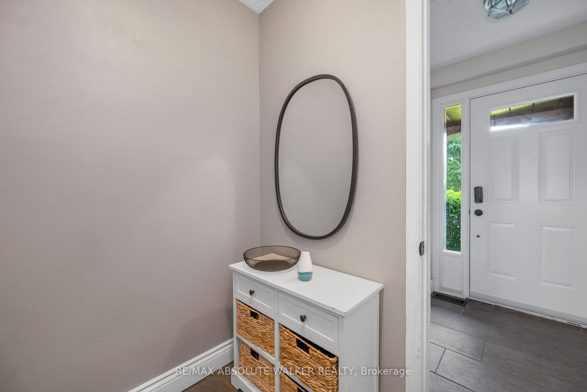 Photo 5 of Unit 4, 371 Pickford Drive, Ottawa, Kanata - Katimavik — HOMEH