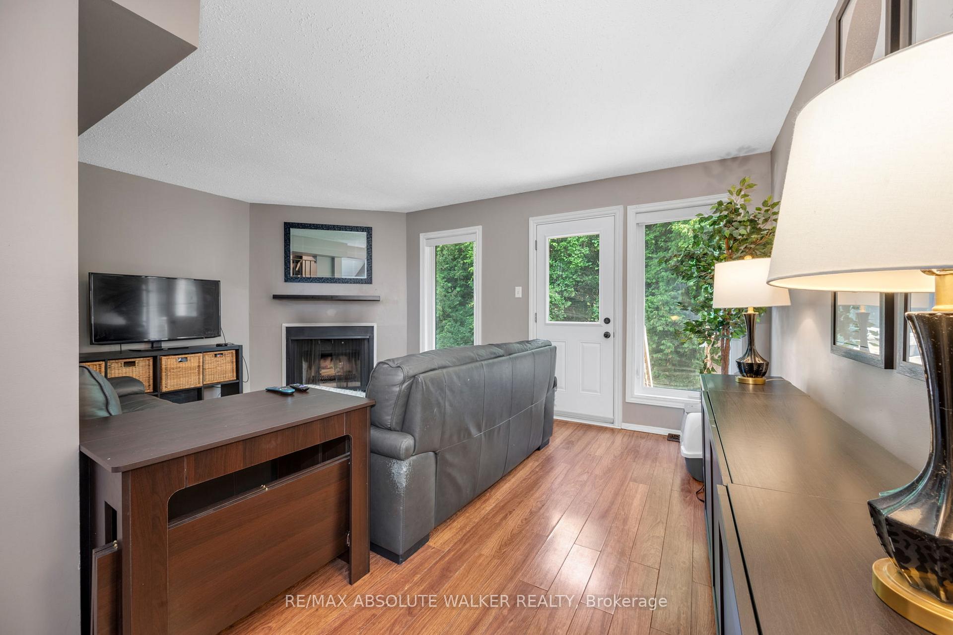 Photo 6 of Unit 4, 371 Pickford Drive, Ottawa, Kanata - Katimavik — HOMEH