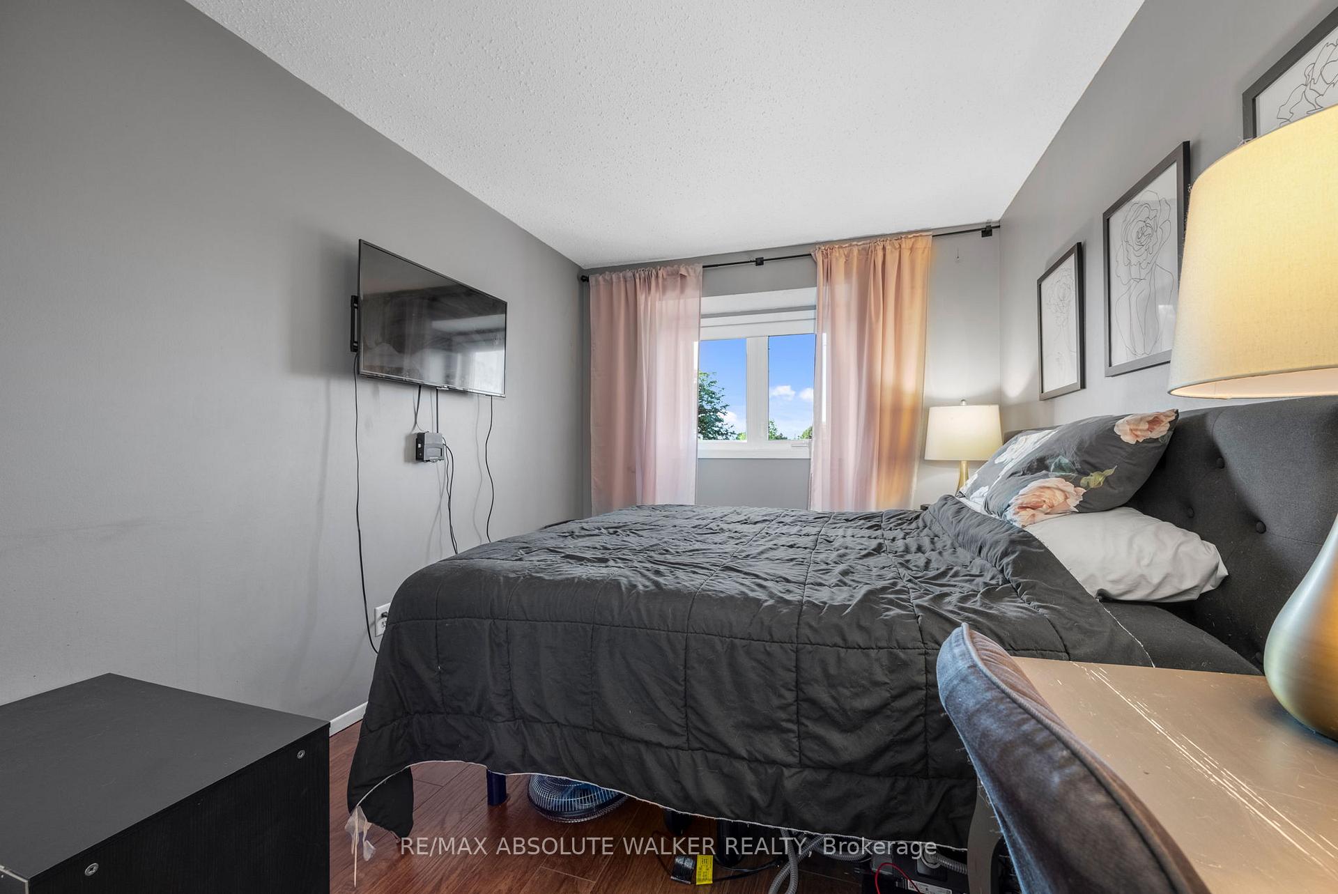 Photo 19 of Unit 4, 371 Pickford Drive, Ottawa, Kanata - Katimavik — HOMEH