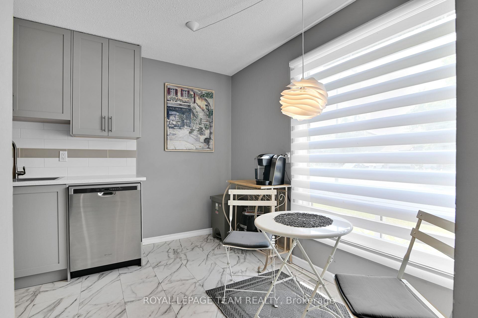 Photo 5 of 2280 Cotters Crescent, Ottawa, Windsor Park Village — HOMEH