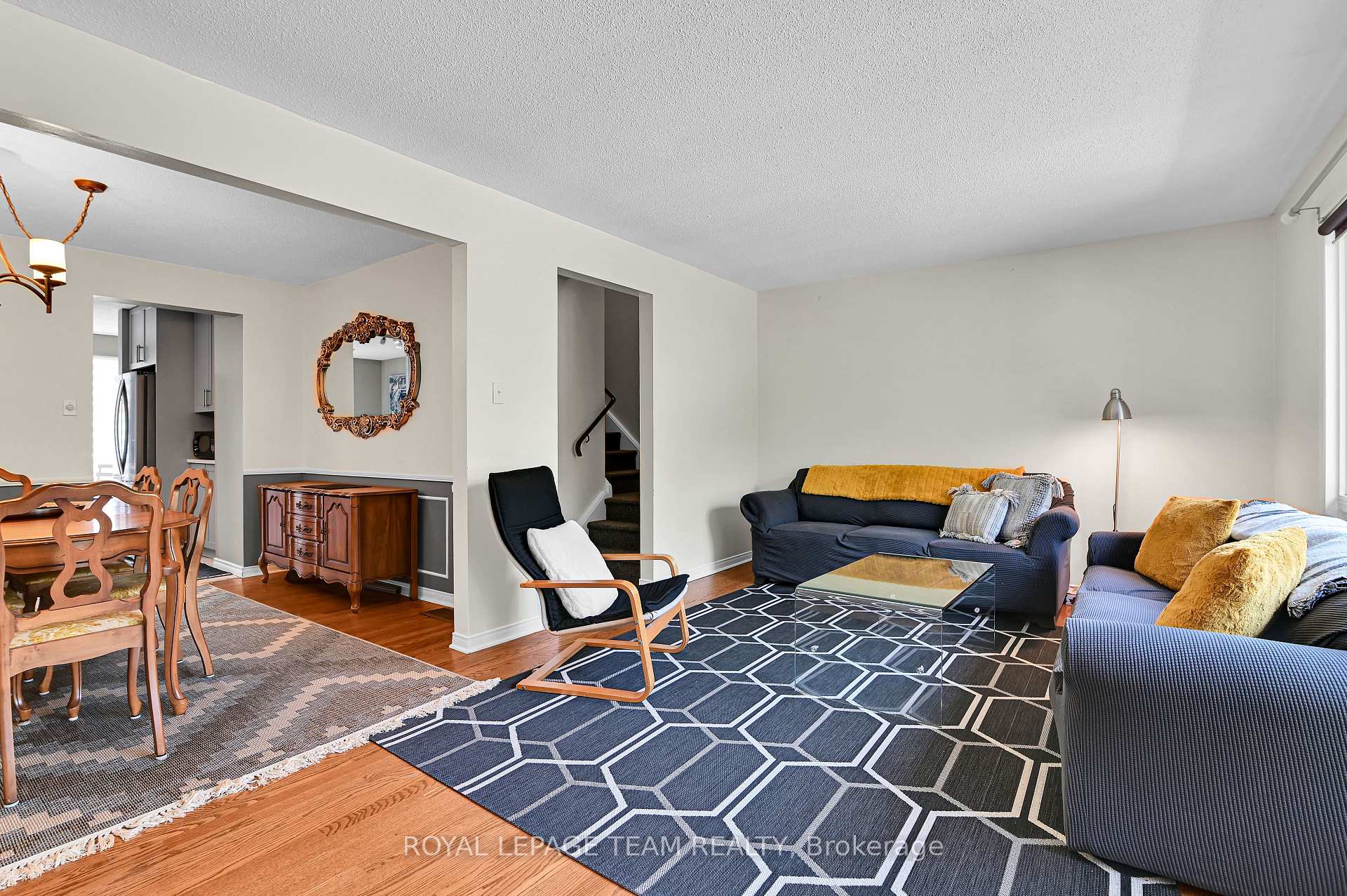 Photo 11 of 2280 Cotters Crescent, Ottawa, Windsor Park Village — HOMEH