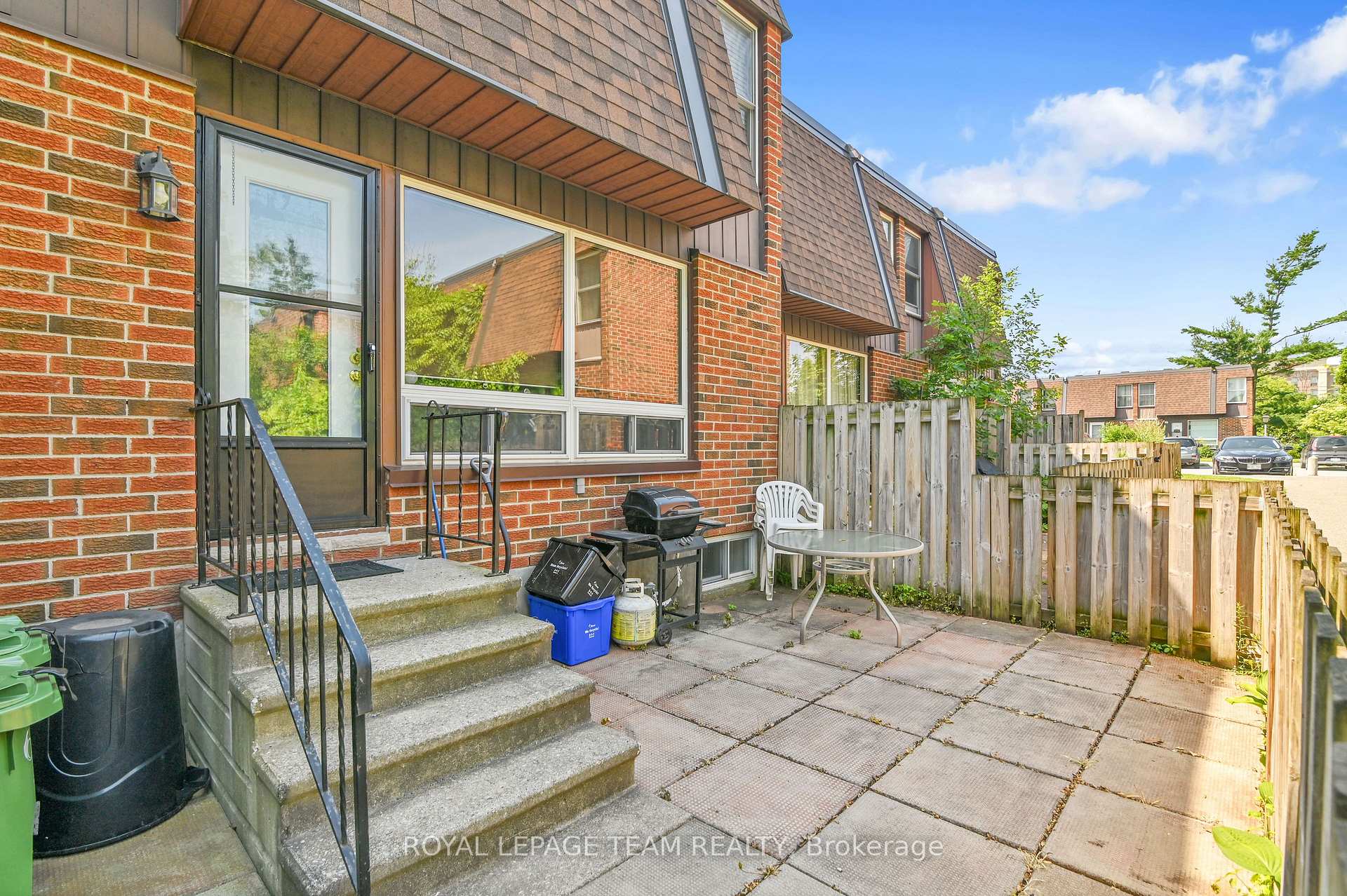Photo 26 of 2280 Cotters Crescent, Ottawa, Windsor Park Village — HOMEH