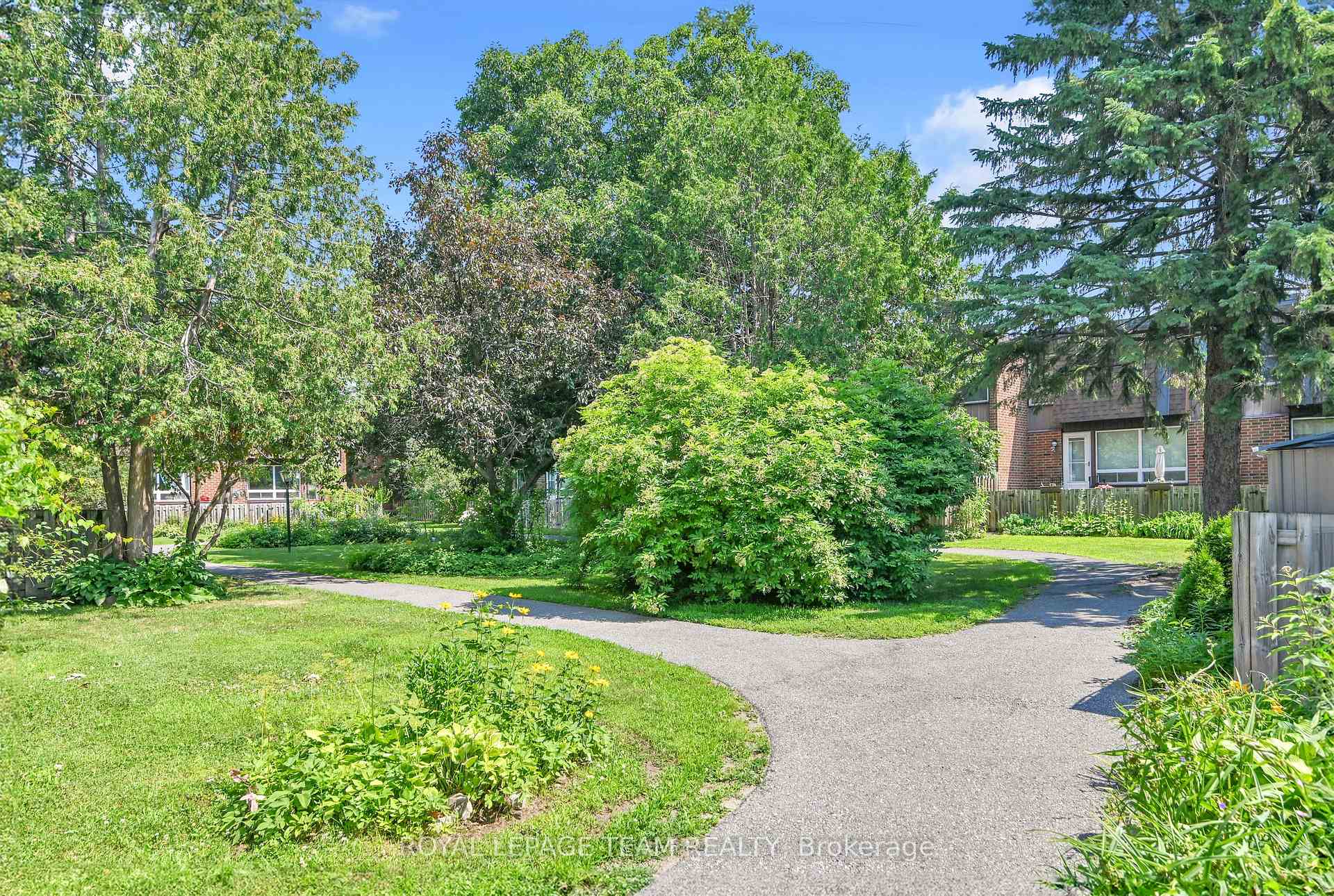 Photo 31 of 2280 Cotters Crescent, Ottawa, Windsor Park Village — HOMEH