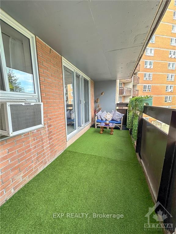 Photo 10 of Unit 302, 2020 Jasmine Crescent, Ottawa, Beacon Hill South — HOMEH