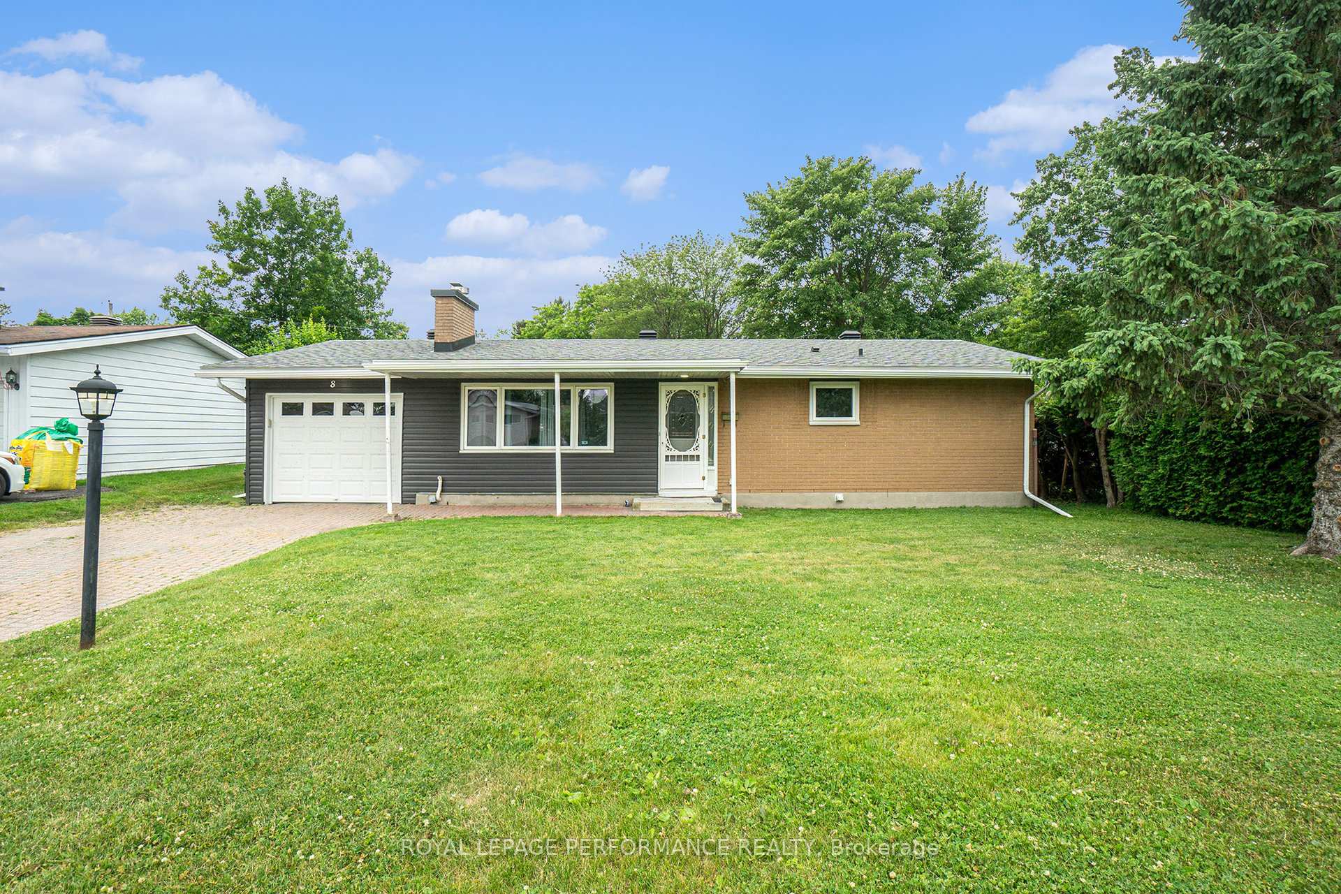 Photo 1 of 8 Newgale Street, Ottawa, Crystal Beach — HOMEH
