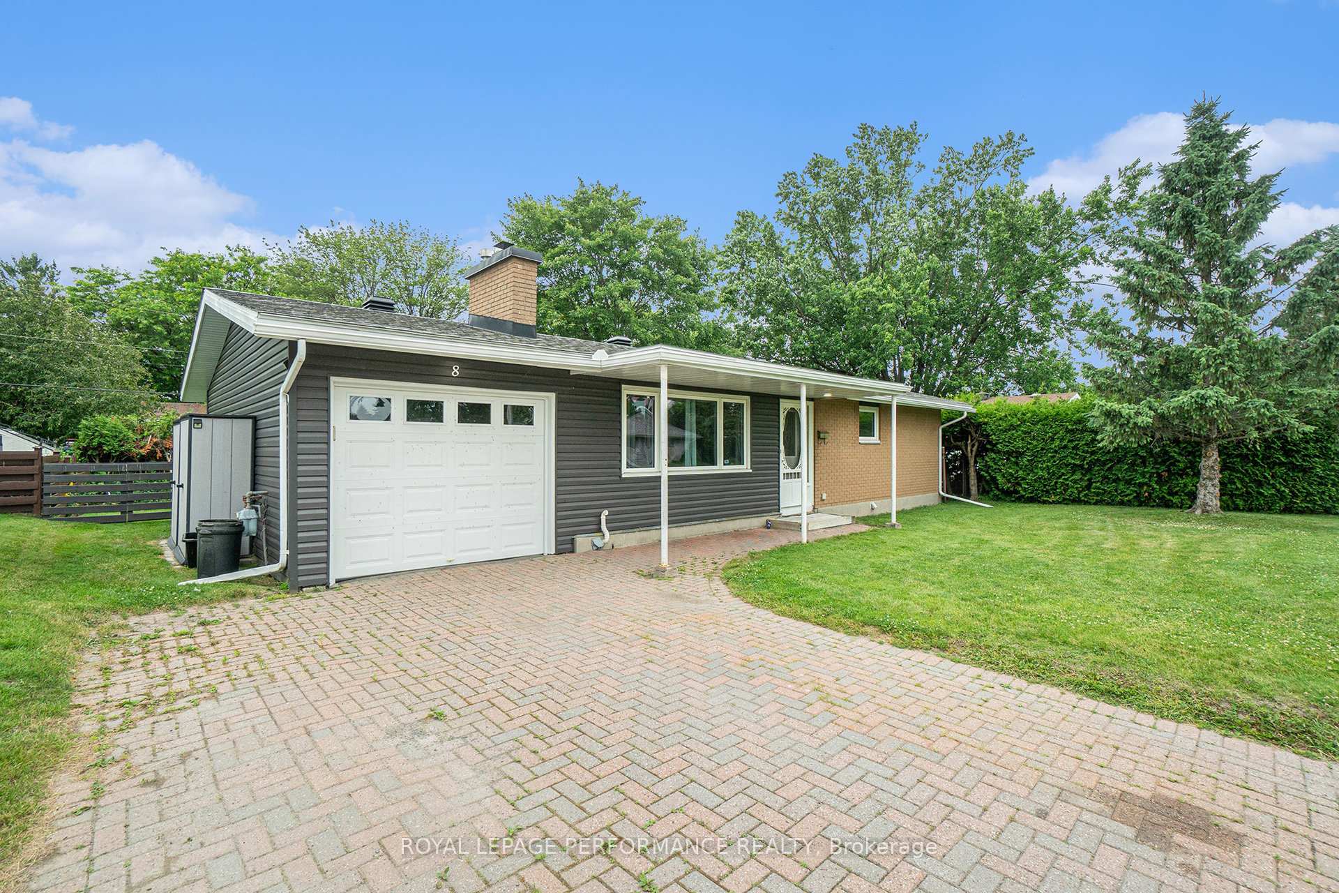 Photo 3 of 8 Newgale Street, Ottawa, Crystal Beach — HOMEH
