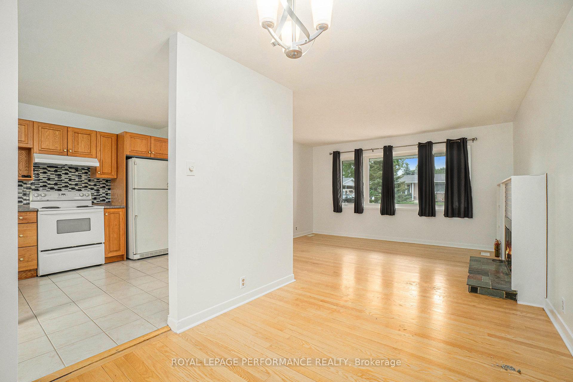 Photo 8 of 8 Newgale Street, Ottawa, Crystal Beach — HOMEH