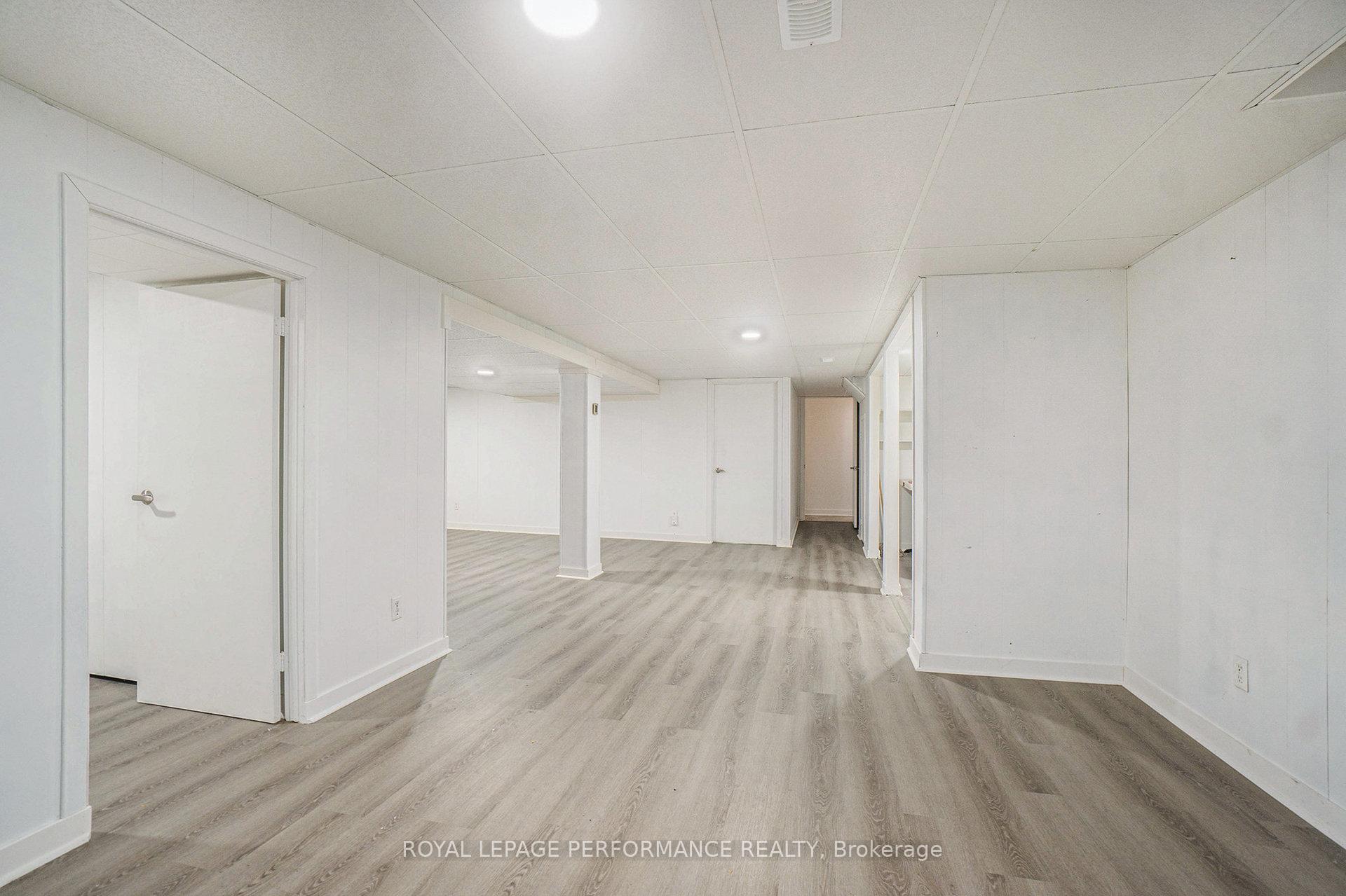 Photo 19 of 8 Newgale Street, Ottawa, Crystal Beach — HOMEH