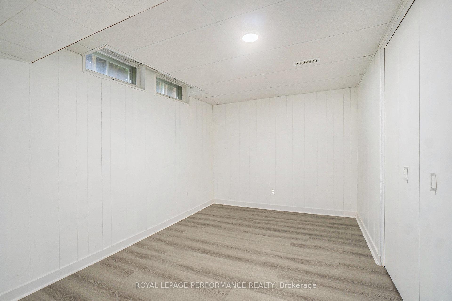 Photo 20 of 8 Newgale Street, Ottawa, Crystal Beach — HOMEH