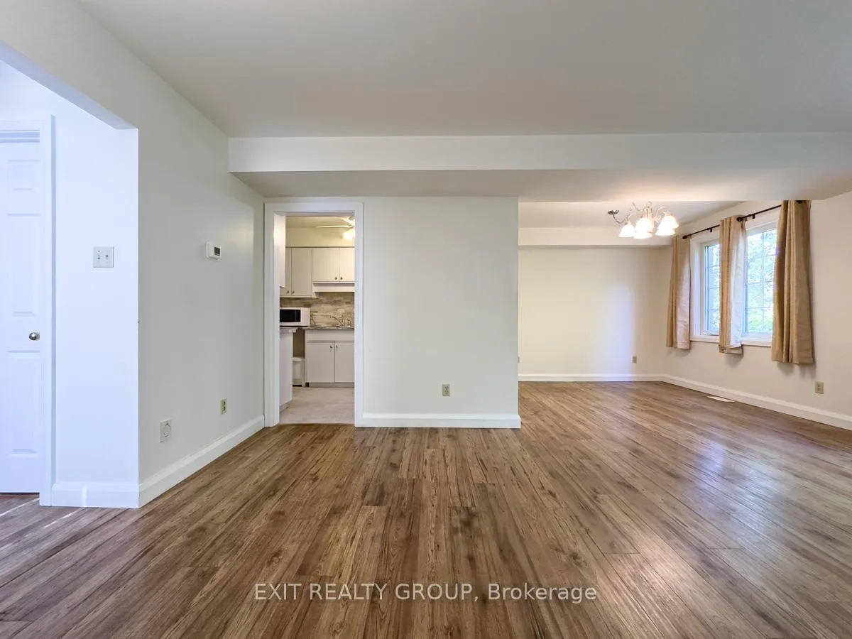 Photo 8 of Unit #14, 11 Janlyn Crescent, Belleville, Belleville Ward — HOMEH