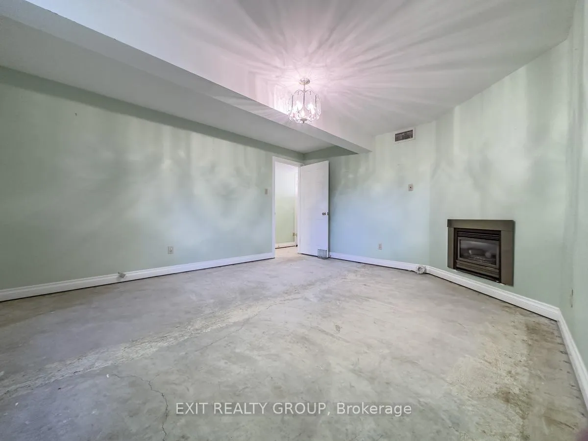 Photo 33 of Unit #14, 11 Janlyn Crescent, Belleville, Belleville Ward — HOMEH