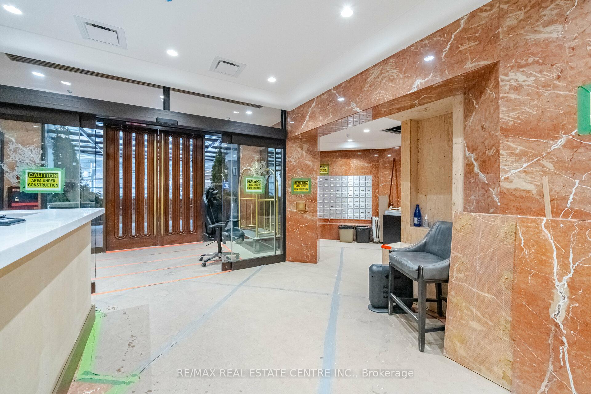 Photo 4 of Unit 2201, 175 Cumberland Street, Toronto, The Annex — HOMEH