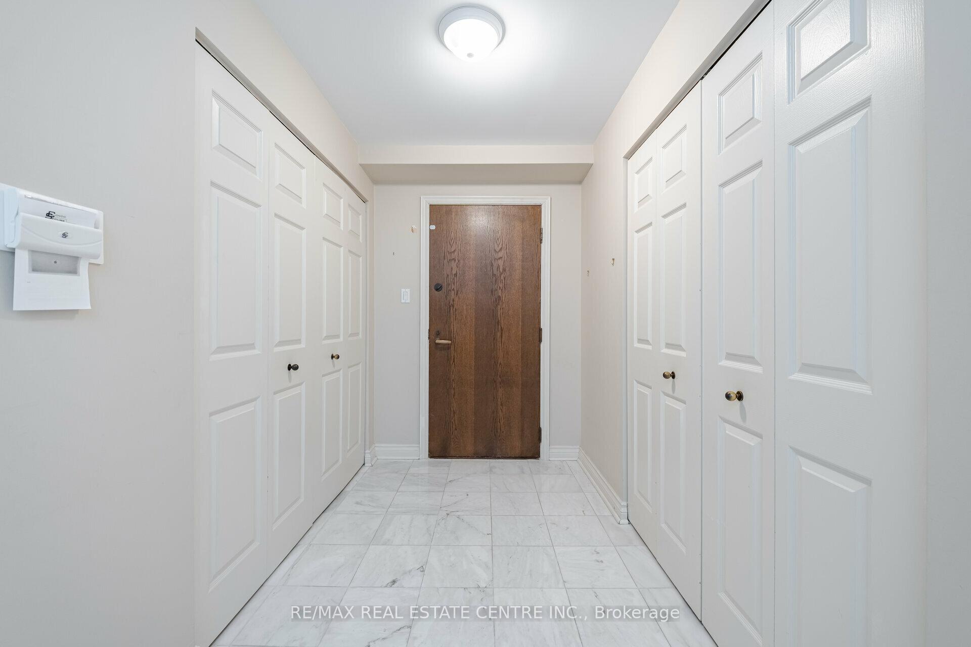 Photo 7 of Unit 2201, 175 Cumberland Street, Toronto, The Annex — HOMEH