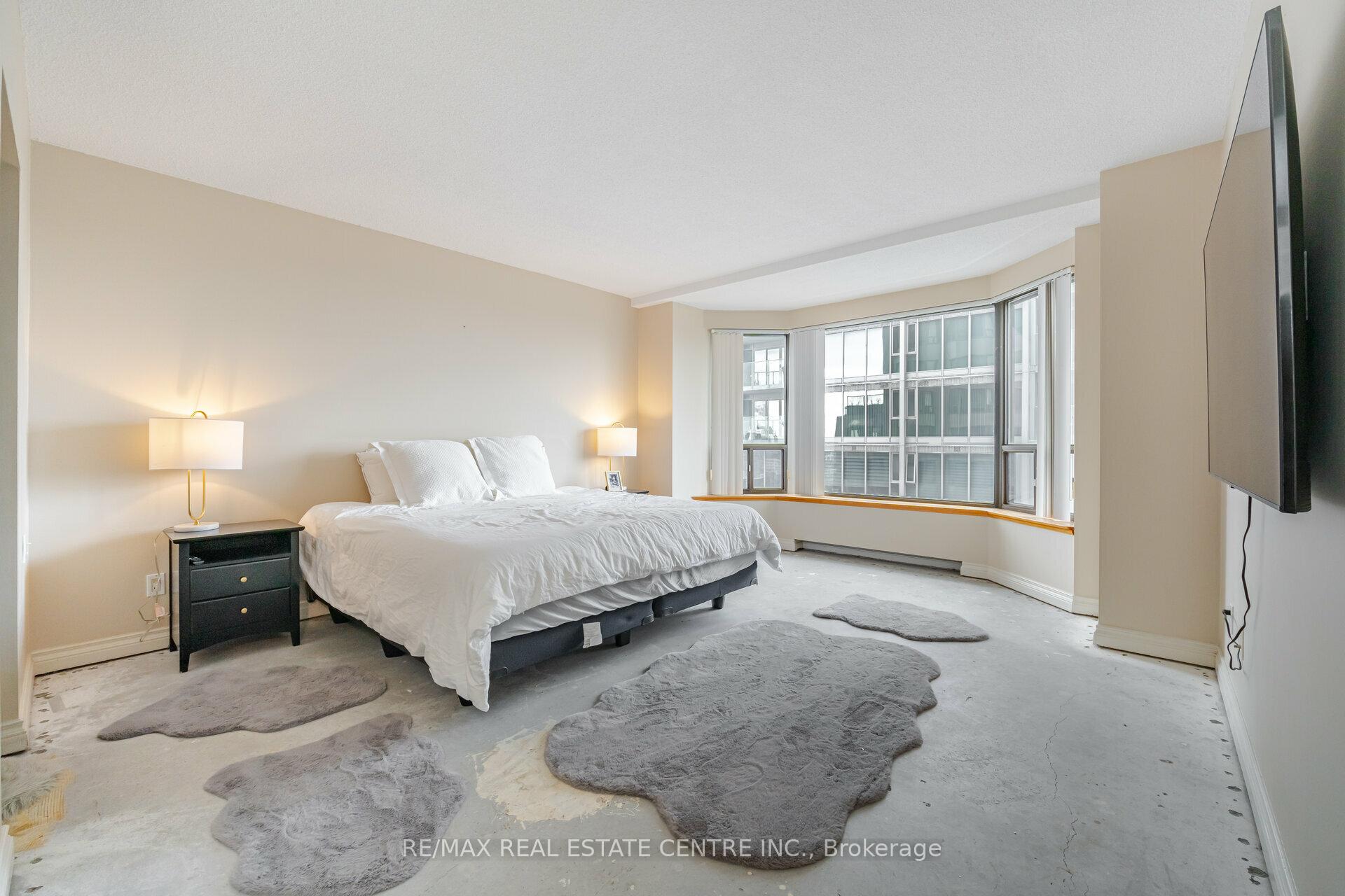 Photo 22 of Unit 2201, 175 Cumberland Street, Toronto, The Annex — HOMEH