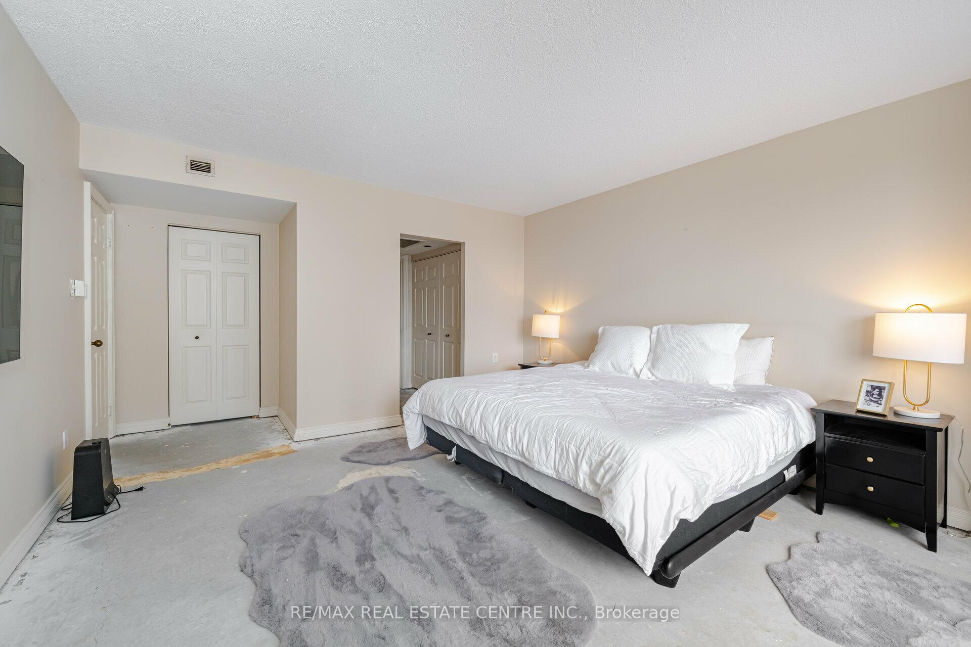 Photo 23 of Unit 2201, 175 Cumberland Street, Toronto, The Annex — HOMEH