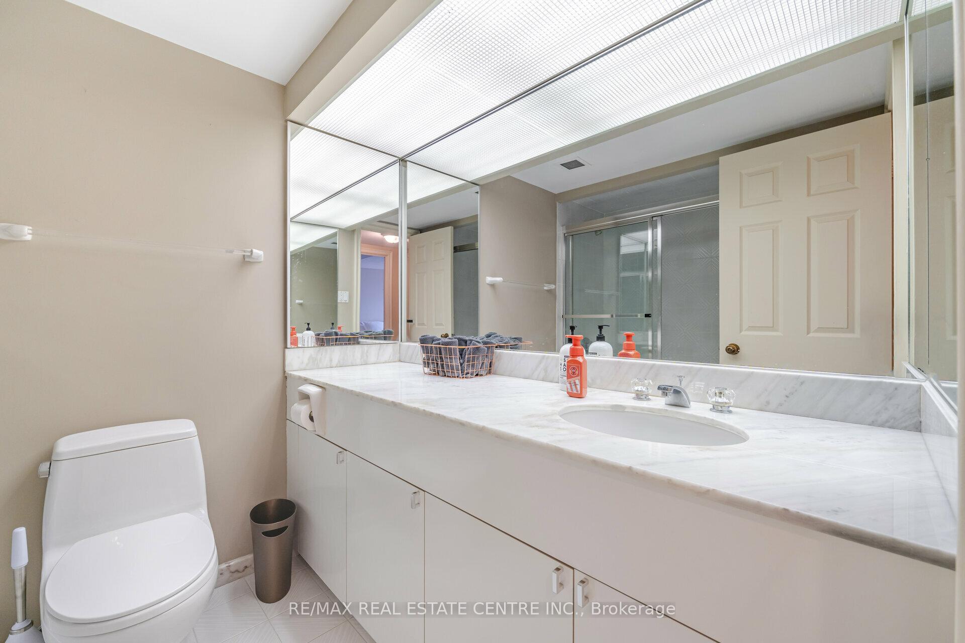 Photo 28 of Unit 2201, 175 Cumberland Street, Toronto, The Annex — HOMEH