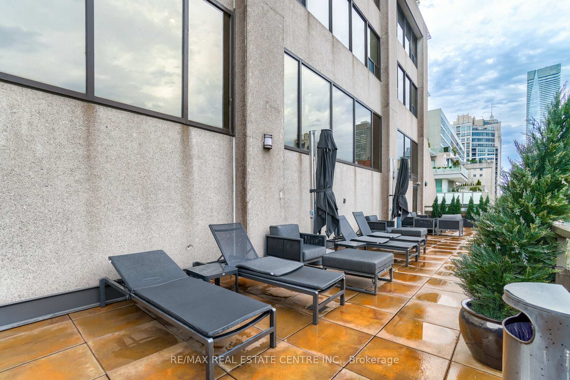 Photo 35 of Unit 2201, 175 Cumberland Street, Toronto, The Annex — HOMEH