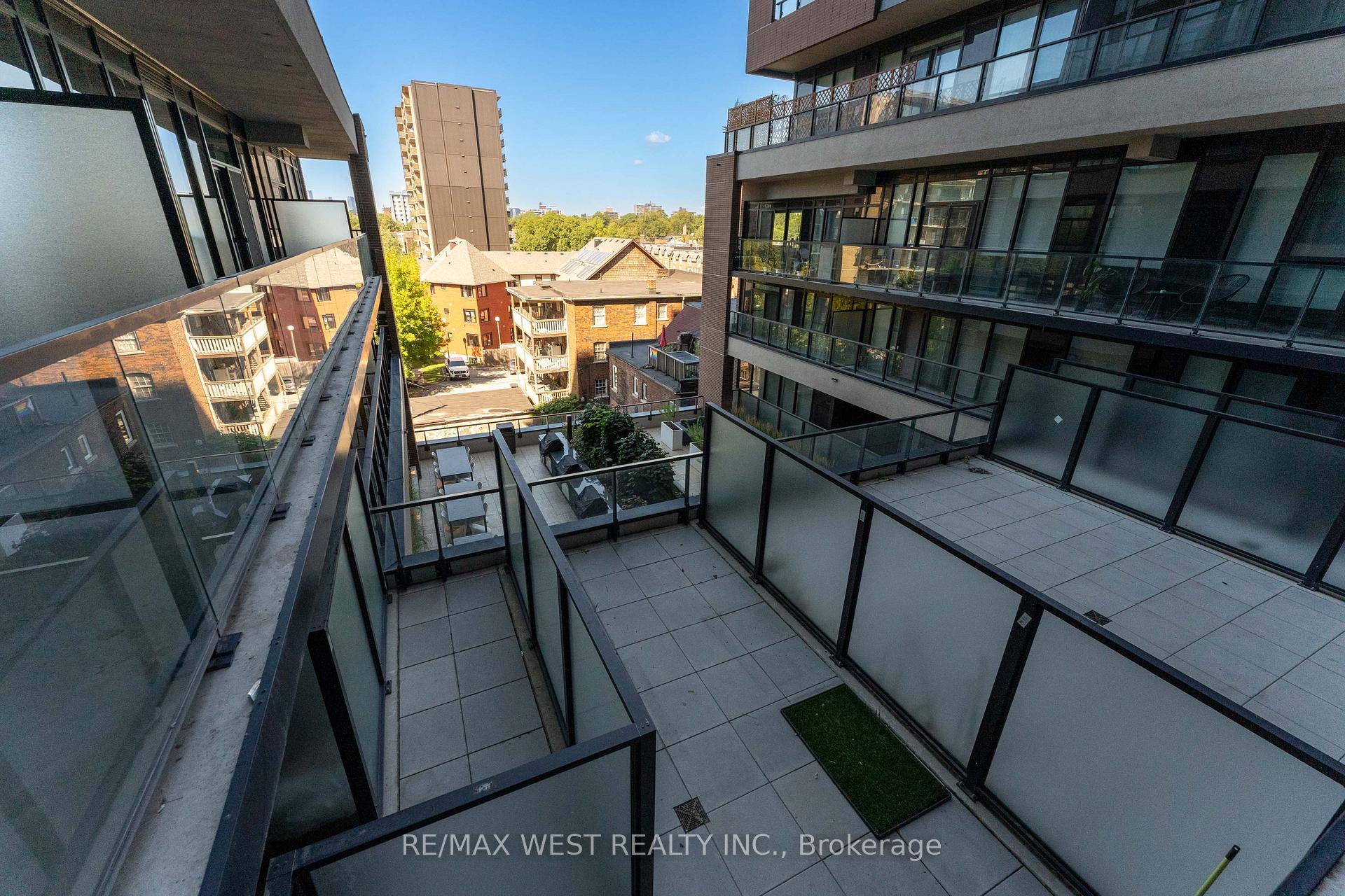 Photo 21 of Unit 413, 270 Dufferin Street, Toronto, South Parkdale — HOMEH