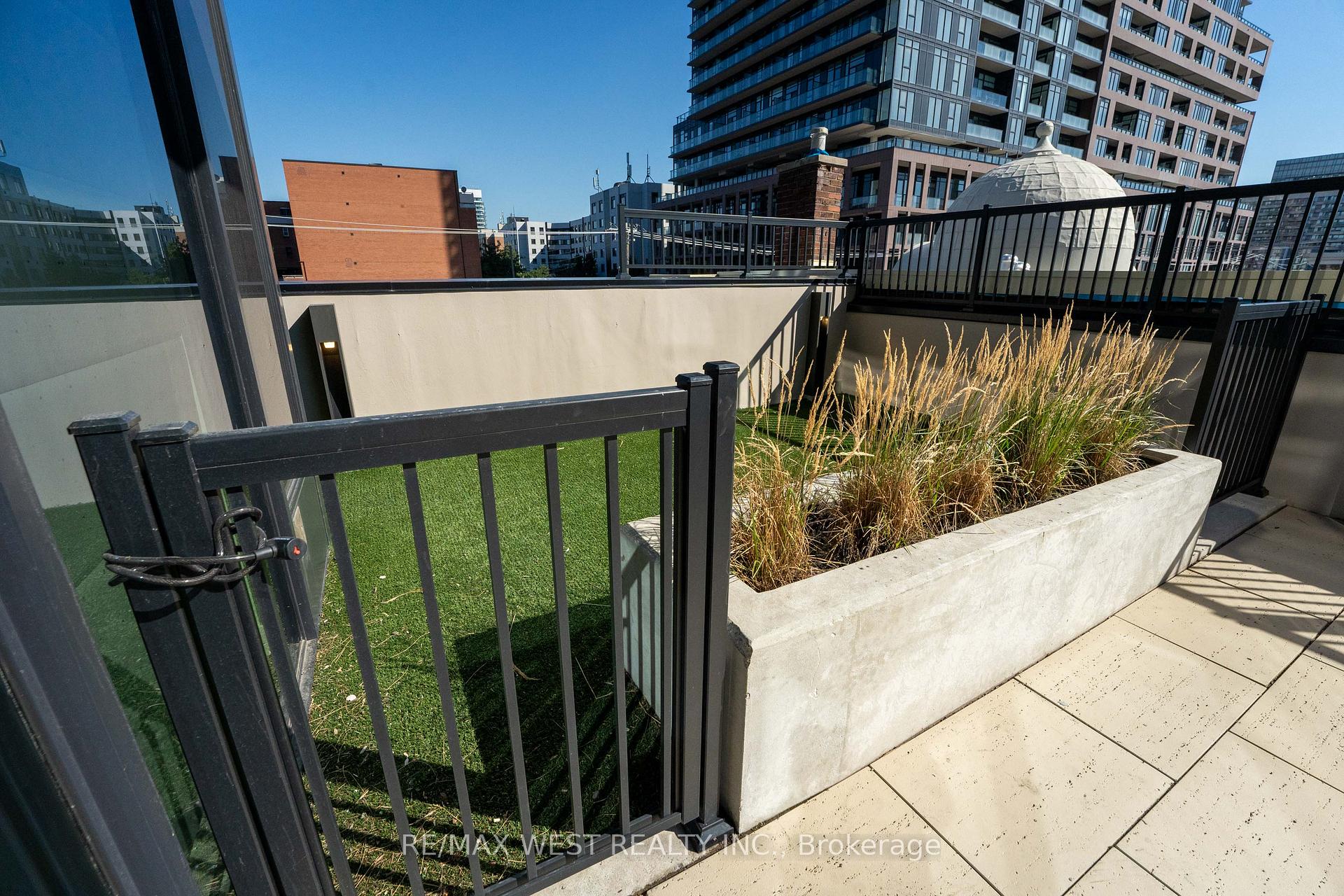 Photo 31 of Unit 413, 270 Dufferin Street, Toronto, South Parkdale — HOMEH