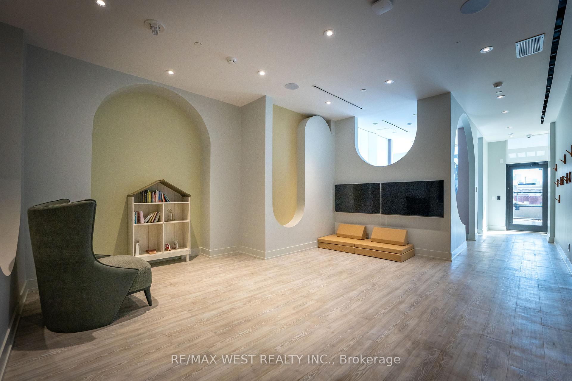 Photo 34 of Unit 413, 270 Dufferin Street, Toronto, South Parkdale — HOMEH