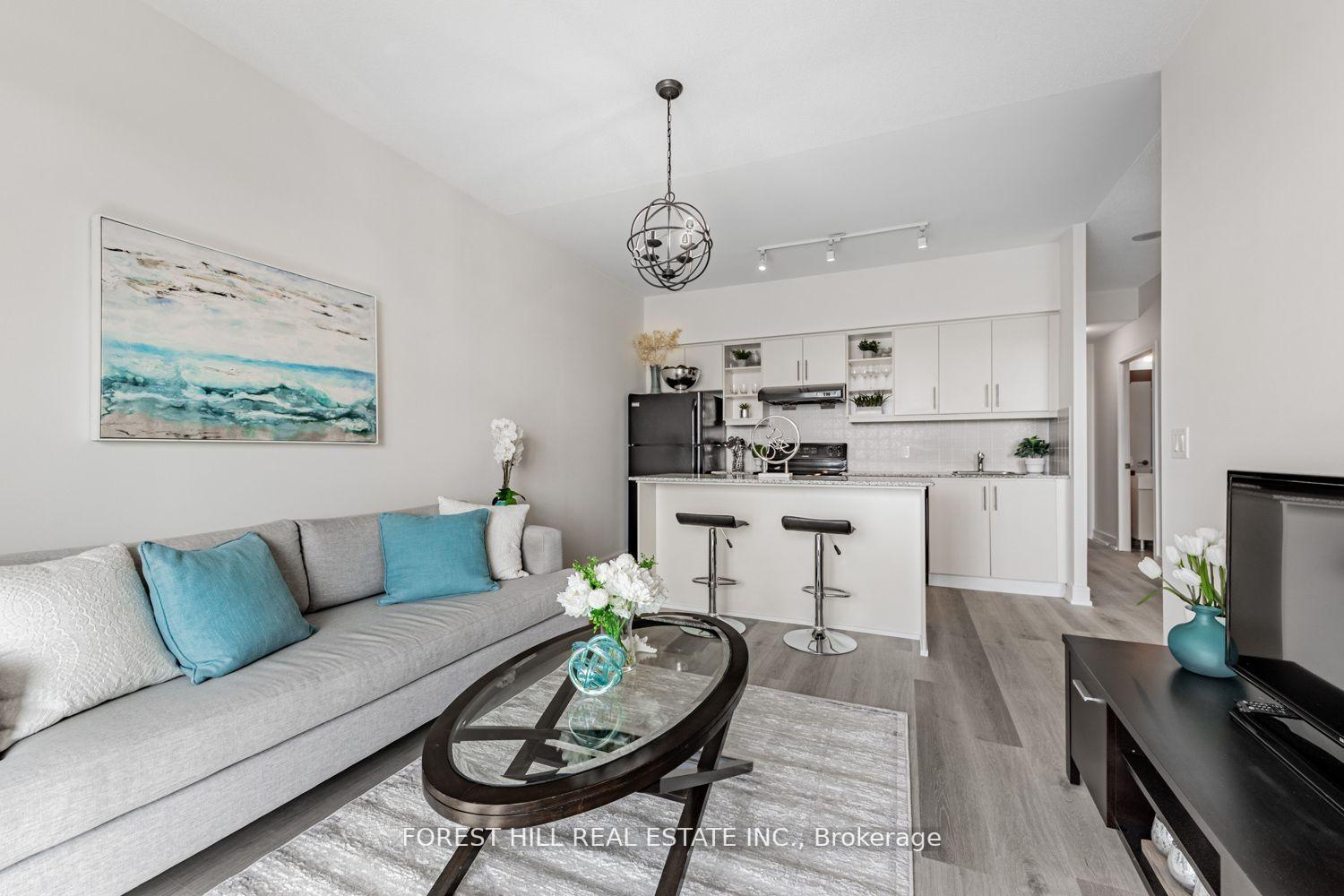 Photo 13 of Unit LPH13, 35 Brian Peck Crescent, Toronto, Leaside — HOMEH