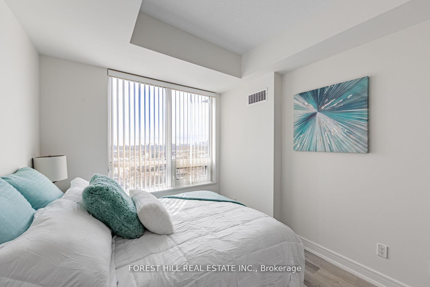 Photo 20 of Unit LPH13, 35 Brian Peck Crescent, Toronto, Leaside — HOMEH