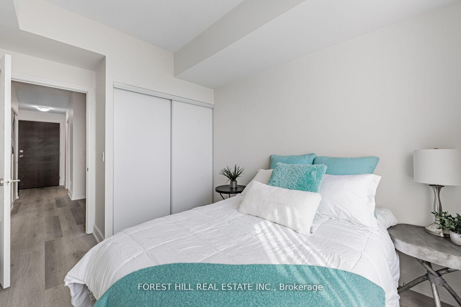 Photo 21 of Unit LPH13, 35 Brian Peck Crescent, Toronto, Leaside — HOMEH