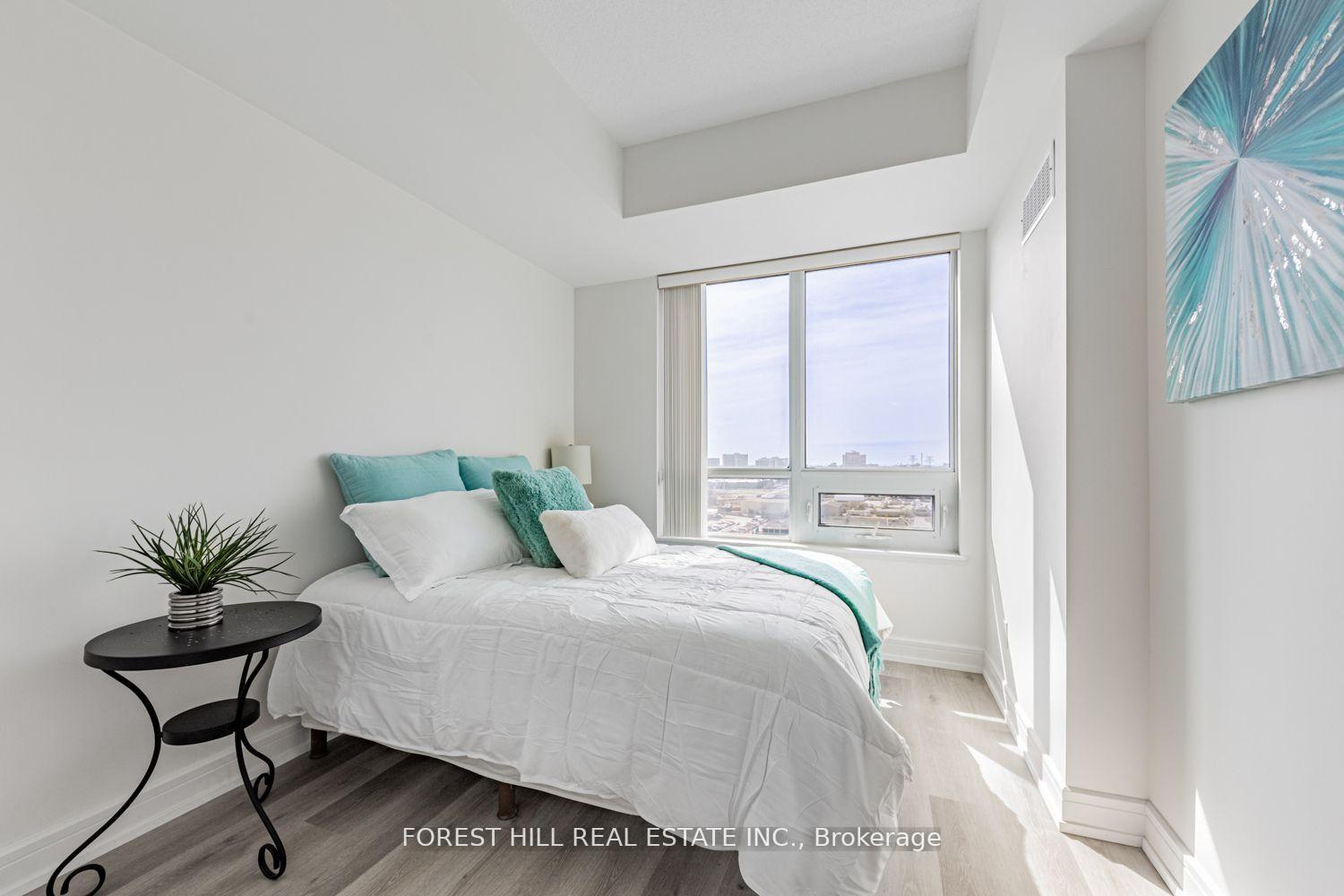Photo 23 of Unit LPH13, 35 Brian Peck Crescent, Toronto, Leaside — HOMEH
