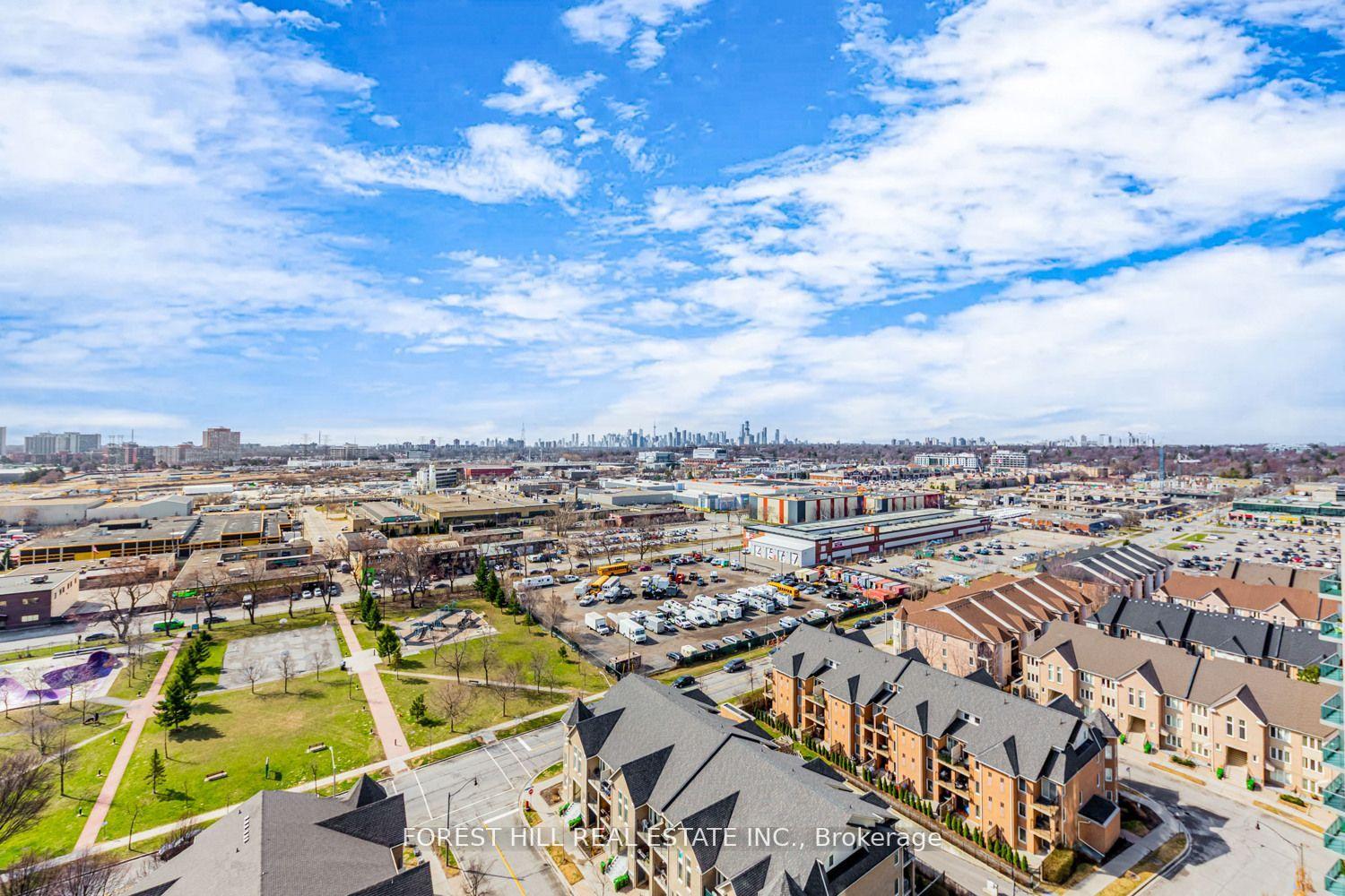Photo 33 of Unit LPH13, 35 Brian Peck Crescent, Toronto, Leaside — HOMEH