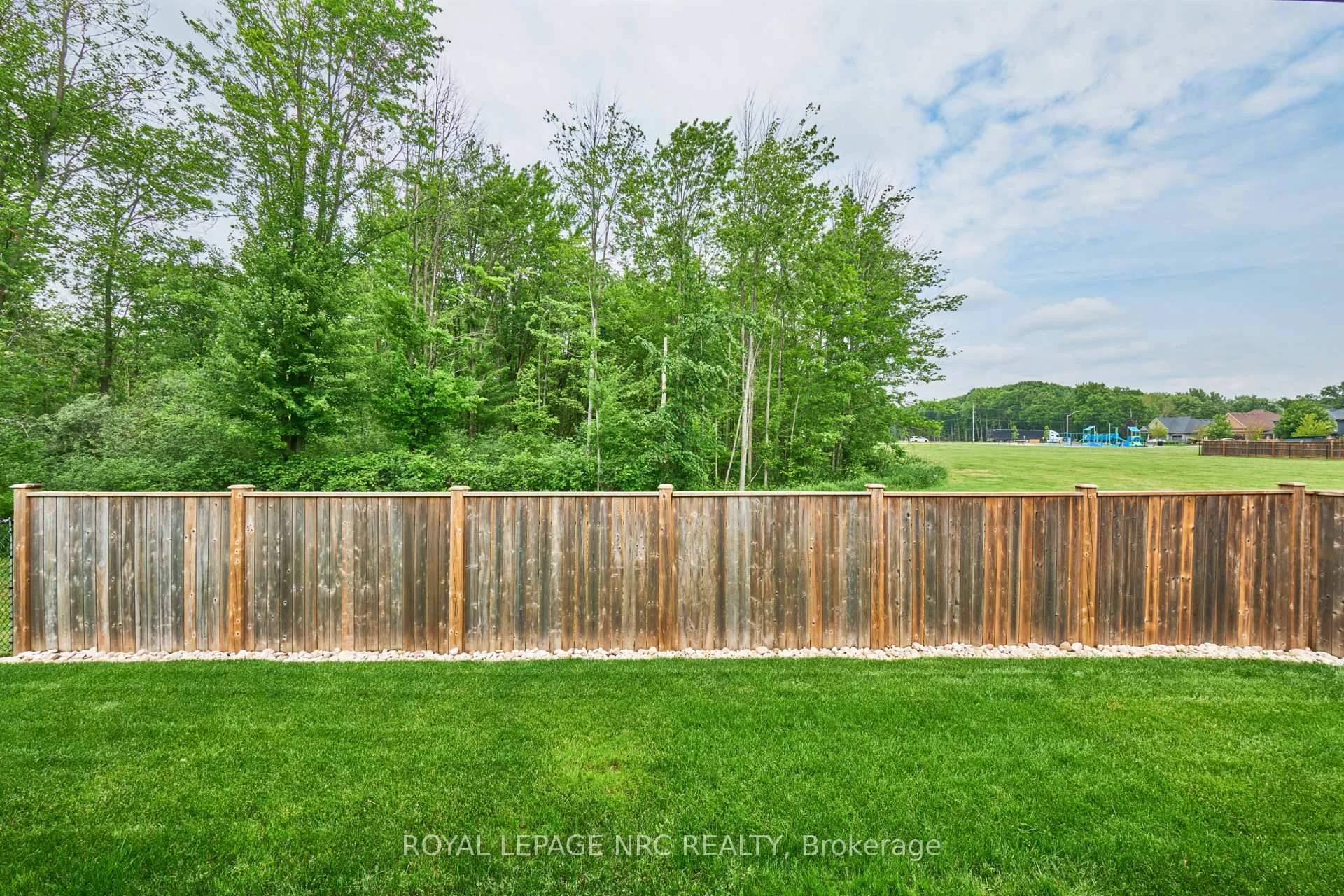 Photo 52 of 2 Mcfarland Street, Thorold, Hurricane/Merrittville — HOMEH