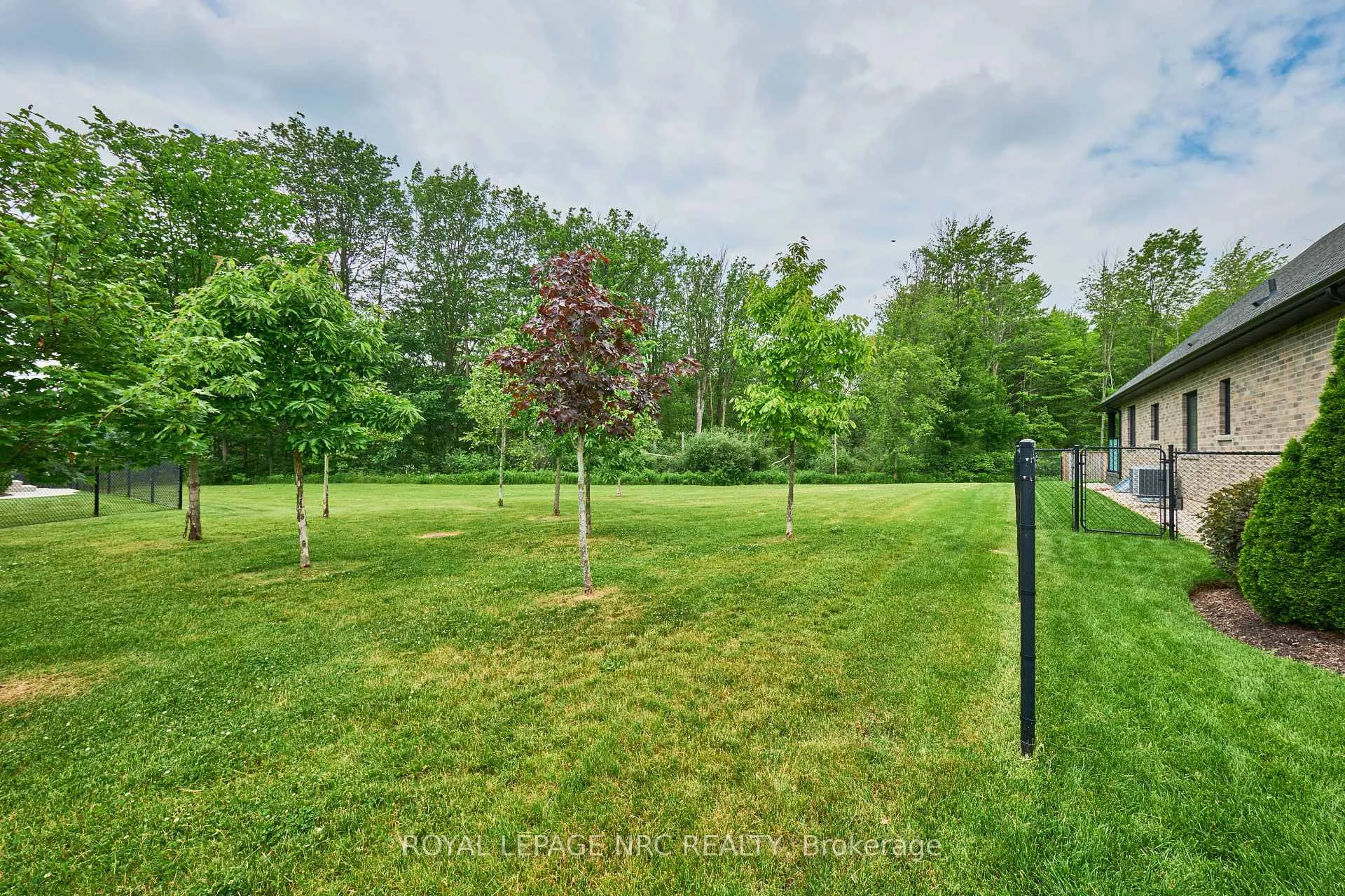 Photo 53 of 2 Mcfarland Street, Thorold, Hurricane/Merrittville — HOMEH