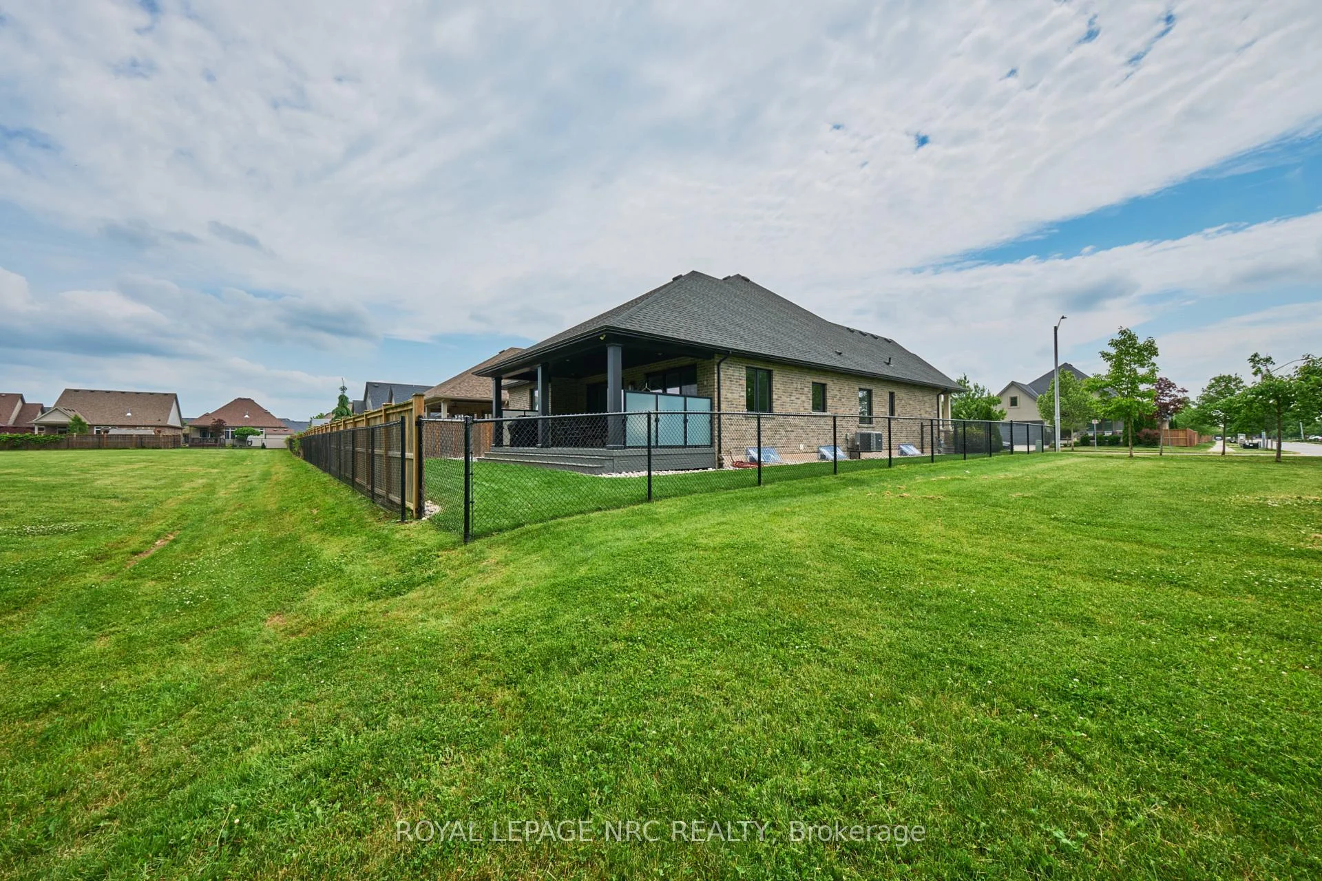 Photo 55 of 2 Mcfarland Street, Thorold, Hurricane/Merrittville — HOMEH