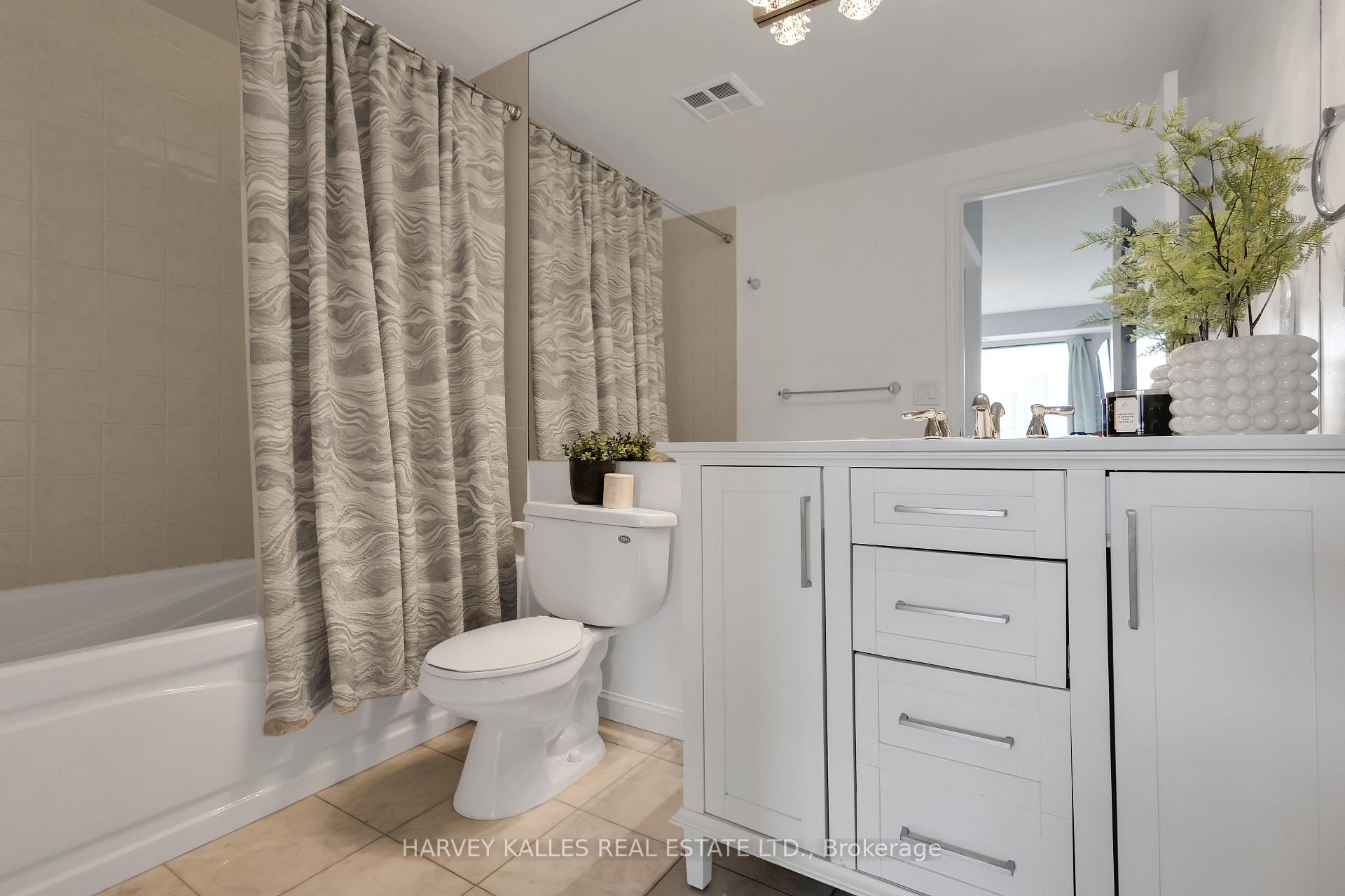 Photo 24 of Unit 605, 1801 Bayview Avenue, Toronto, Leaside — HOMEH