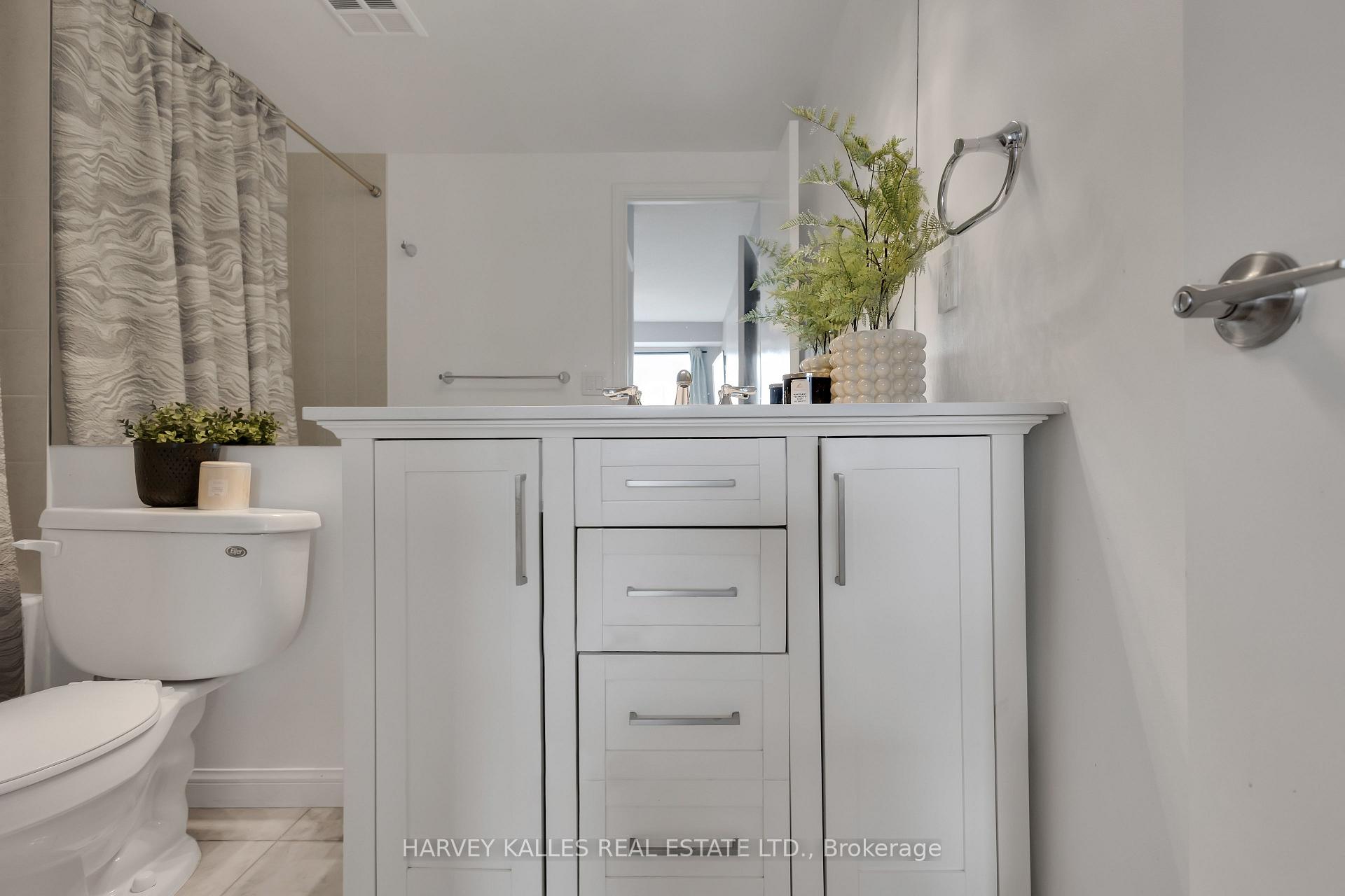 Photo 25 of Unit 605, 1801 Bayview Avenue, Toronto, Leaside — HOMEH