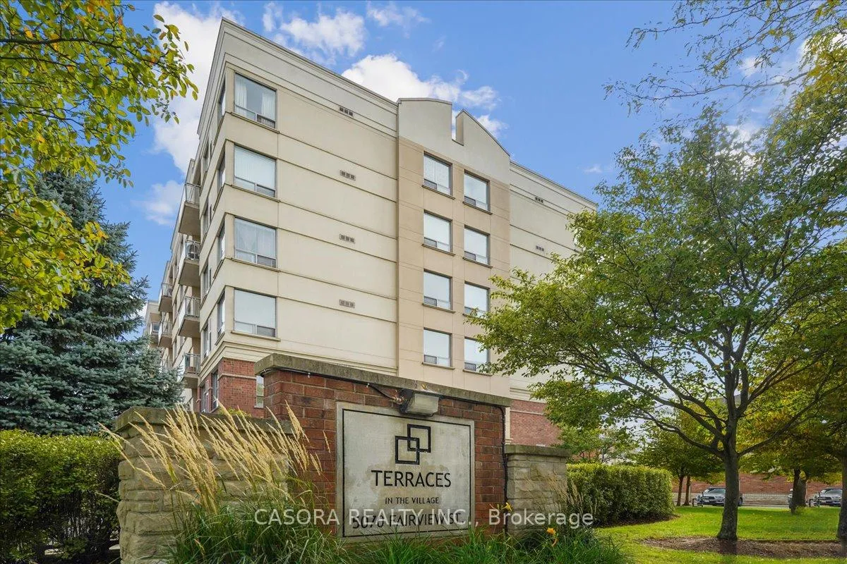 Front of Unit 102, 5070 Fairview Street