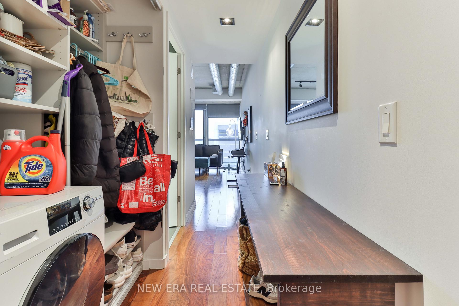 Photo 2 of Unit 506, 32 Trolley Crescent, Toronto, Moss Park — HOMEH