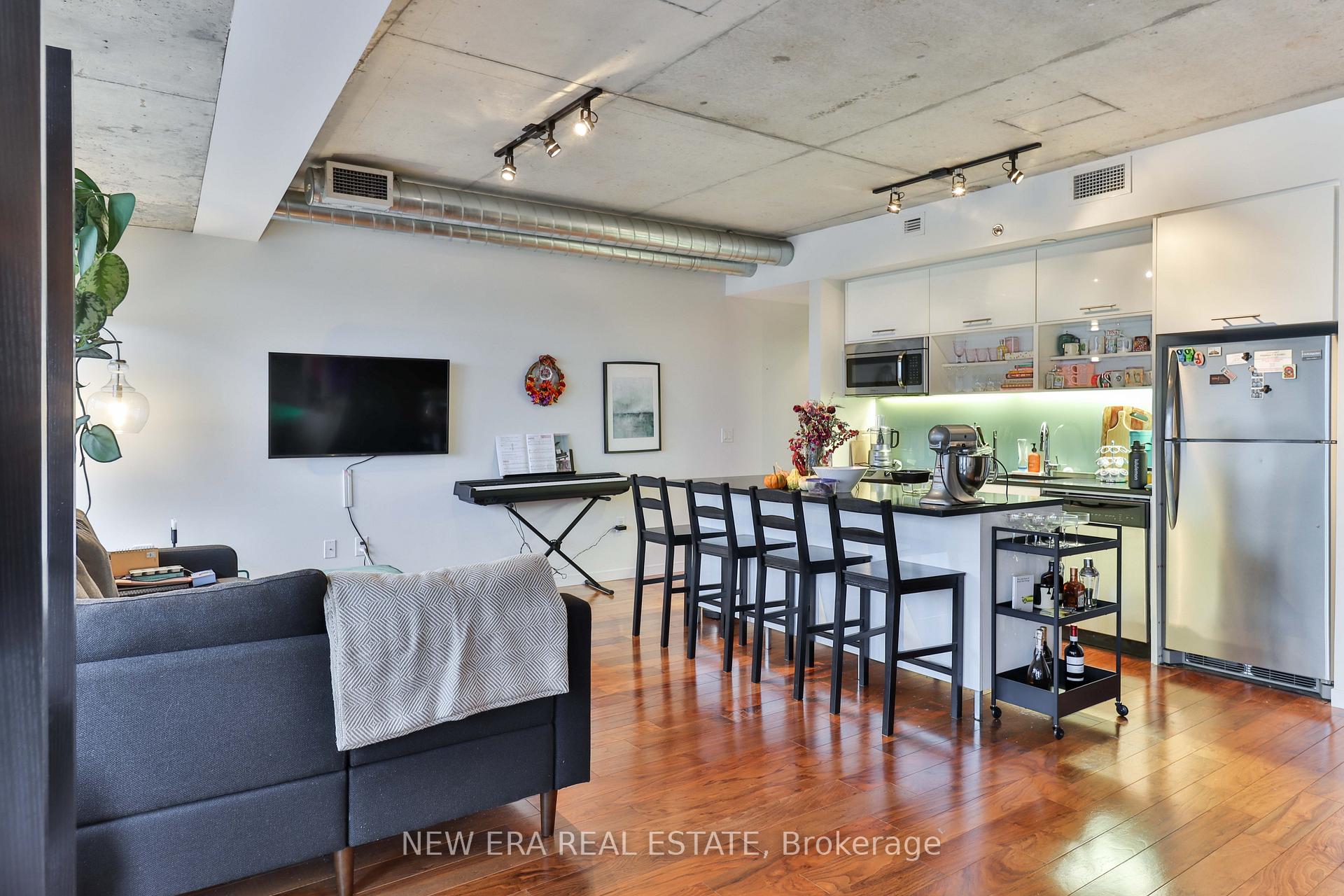 Photo 13 of Unit 506, 32 Trolley Crescent, Toronto, Moss Park — HOMEH