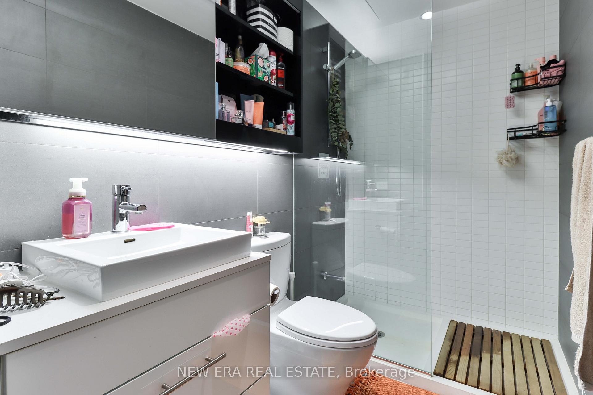 Photo 7 of Unit 506, 32 Trolley Crescent, Toronto, Moss Park — HOMEH
